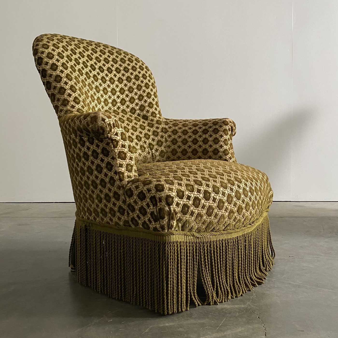 objet-vagabond-napoleon-armchairs0002