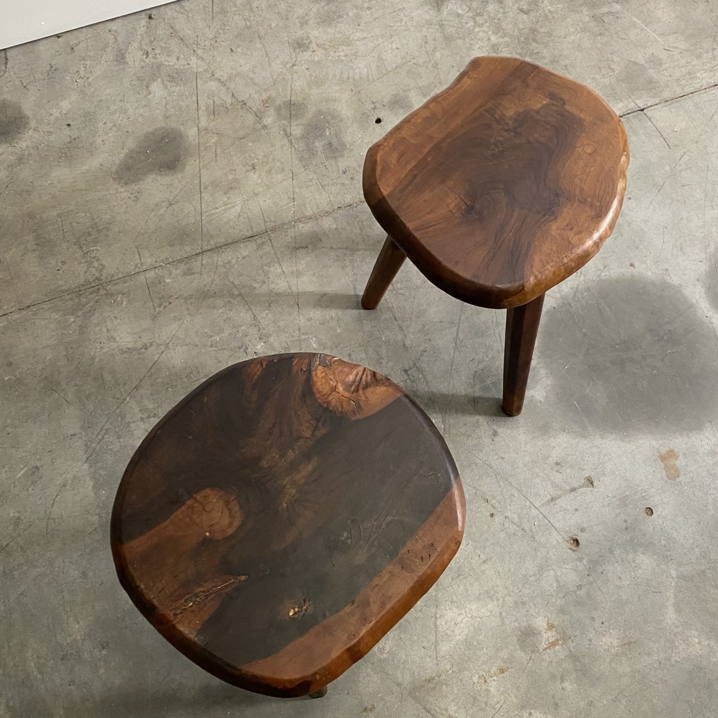 objet-vagabond-olive-stools0001