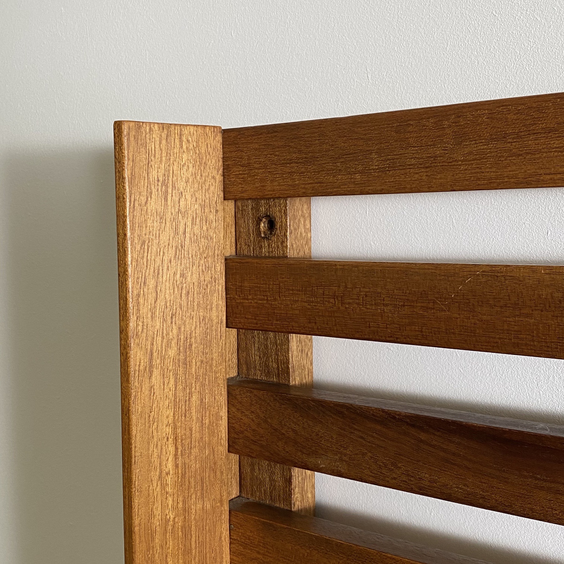 objet-vagabond-perriand-coatrack0001