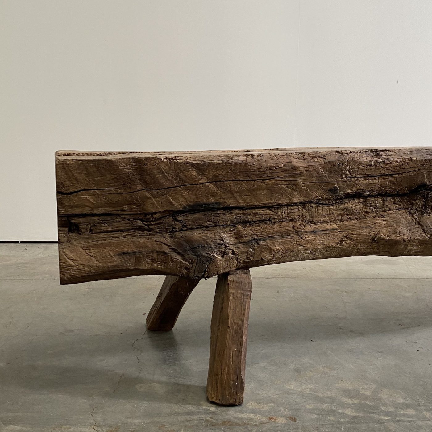 objet-vagabond-primitive-bench0006