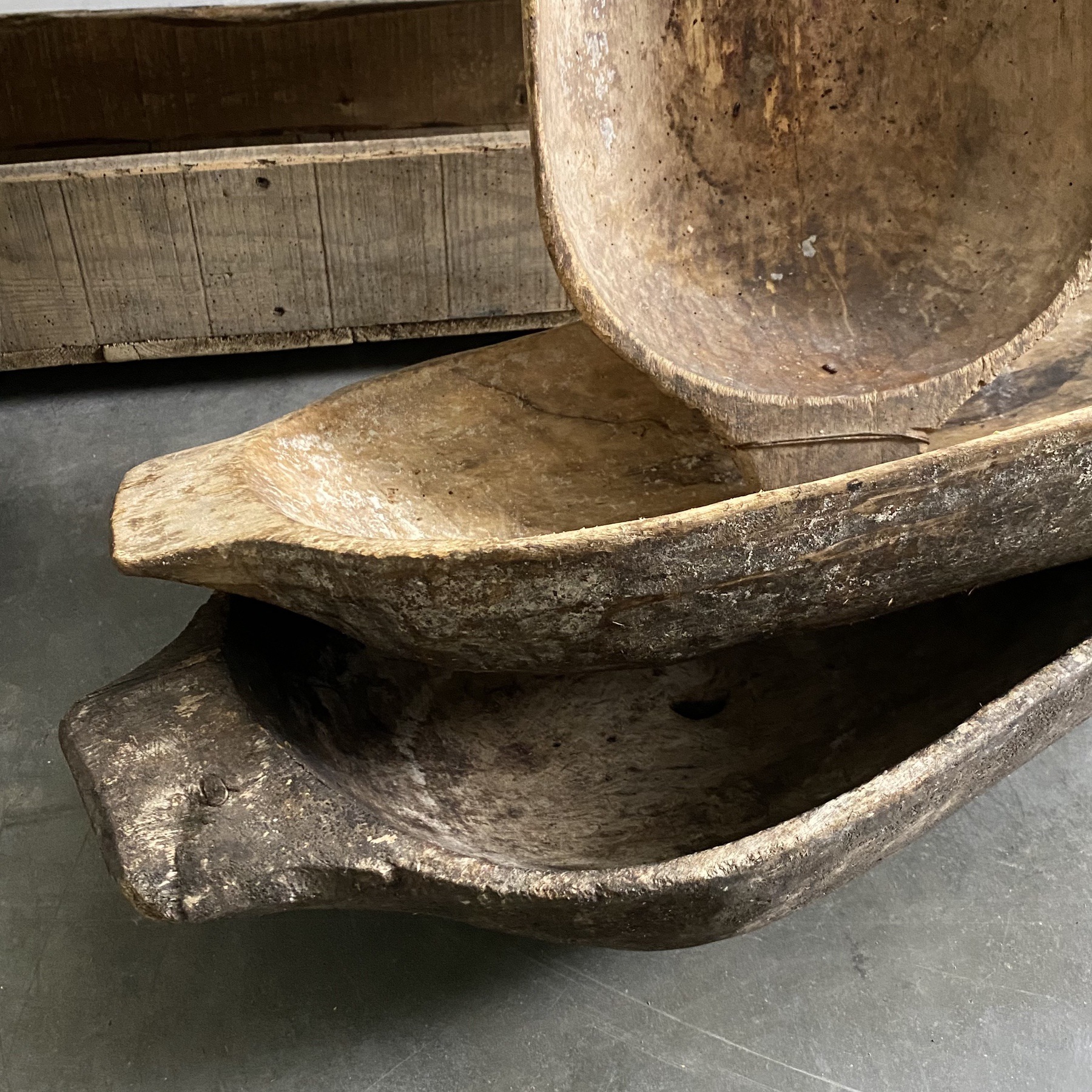 objet-vagabond-primitive-urns0000