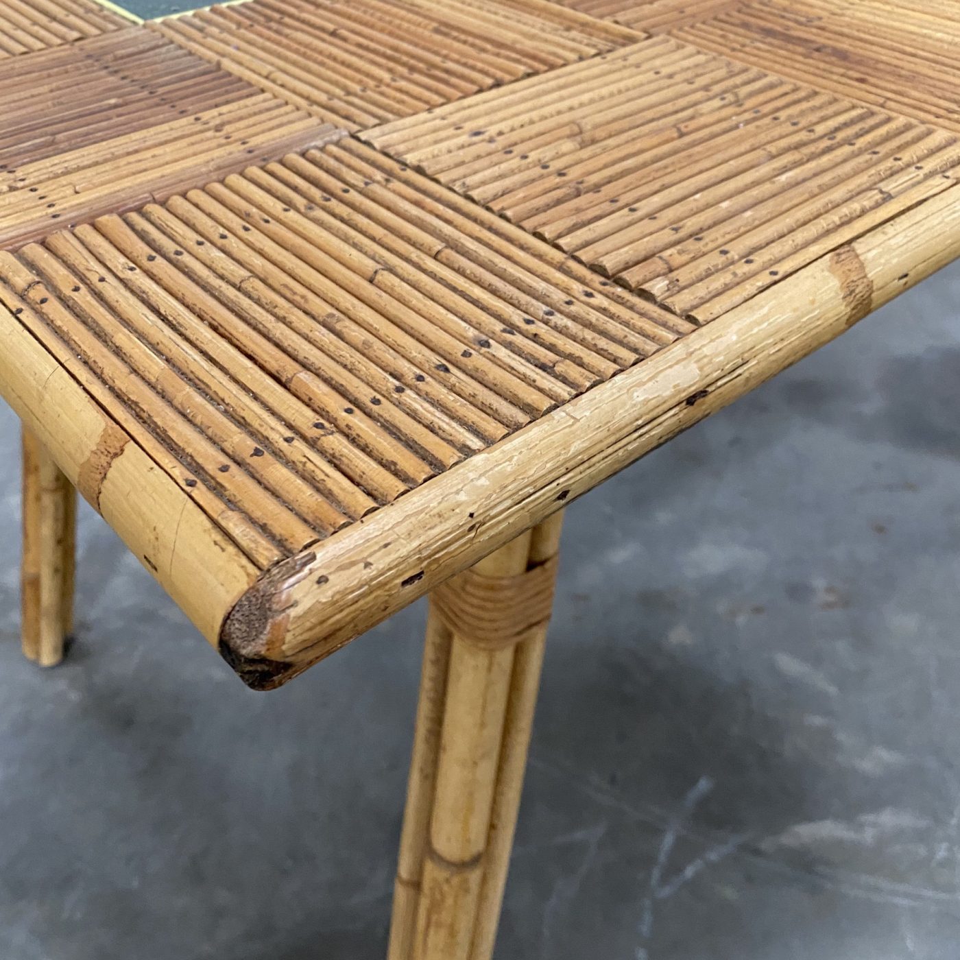 objet-vagabond-rattan-table0002