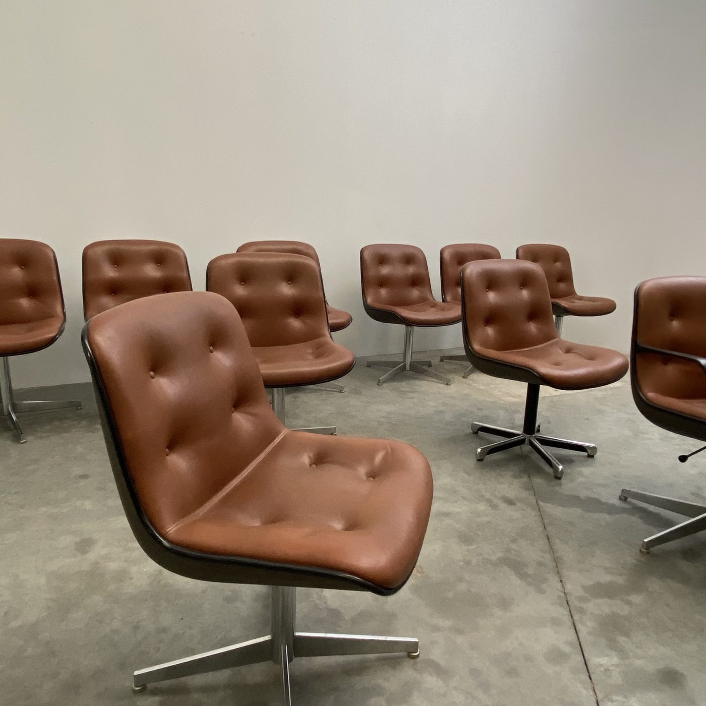 objet-vagabond-vintage-chairs0011