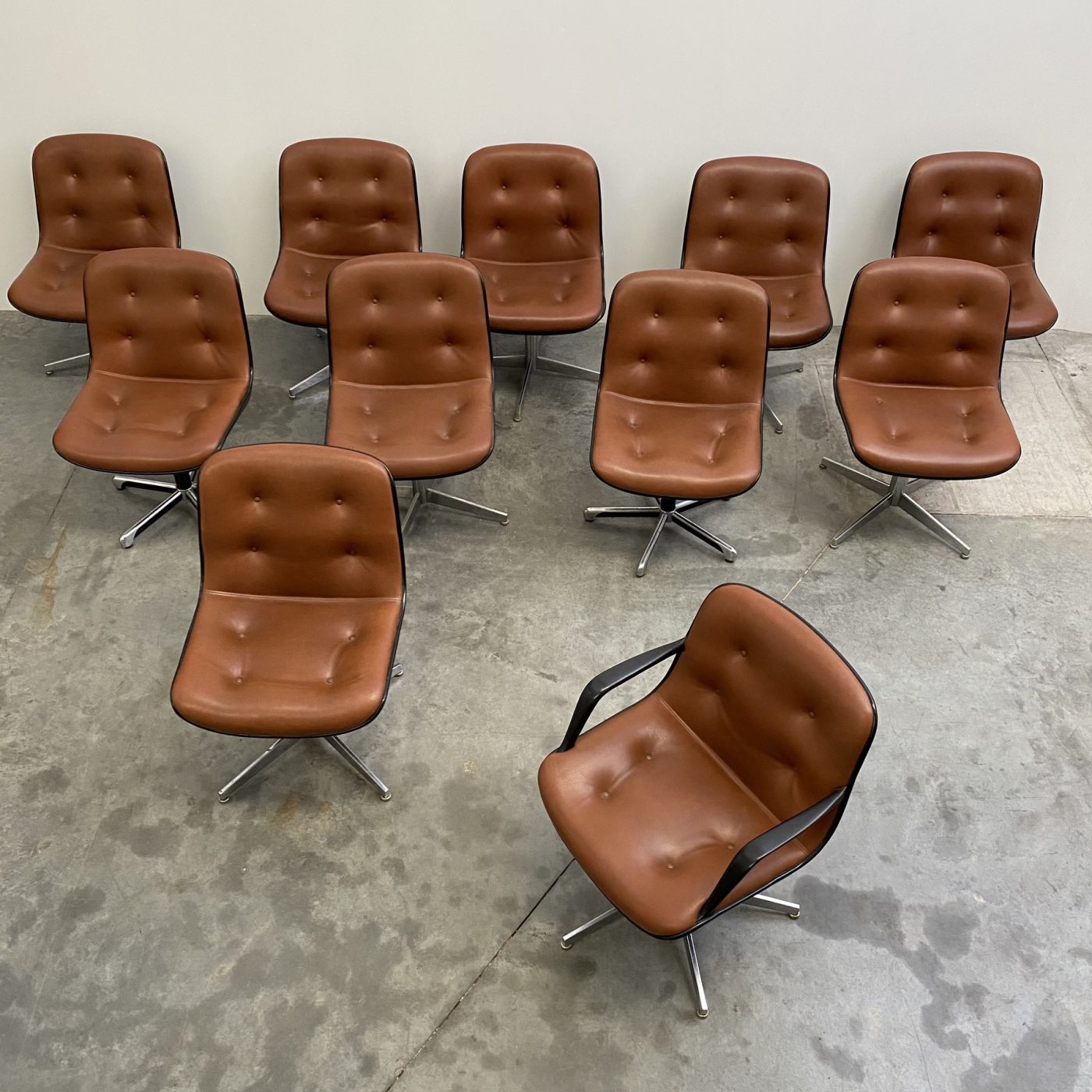 objet-vagabond-vintage-chairs0016