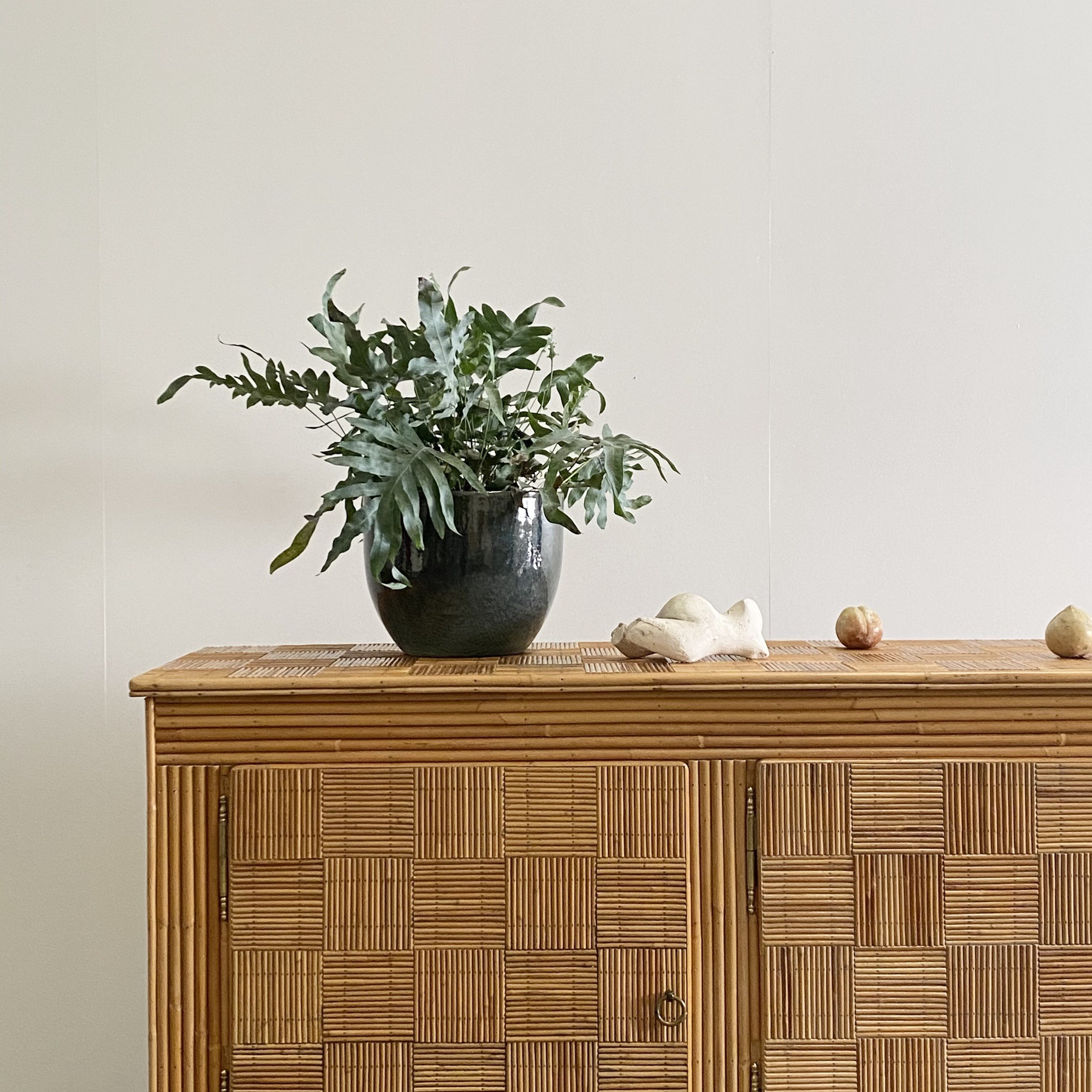 objet-vagabond-vintage-sideboard0000