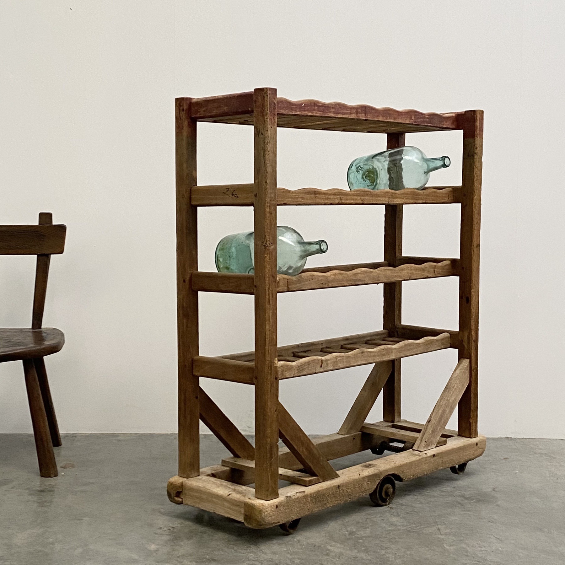 objet-vagabond-wooden-shelf0000