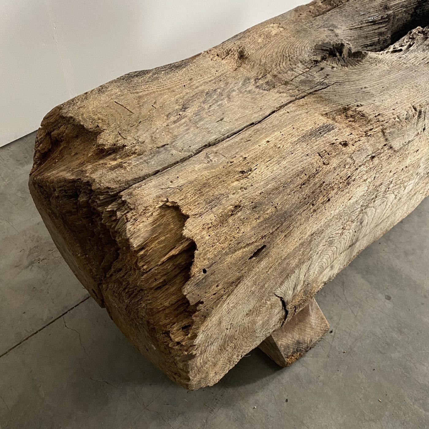 objet-vagabond-primitive-bench0001