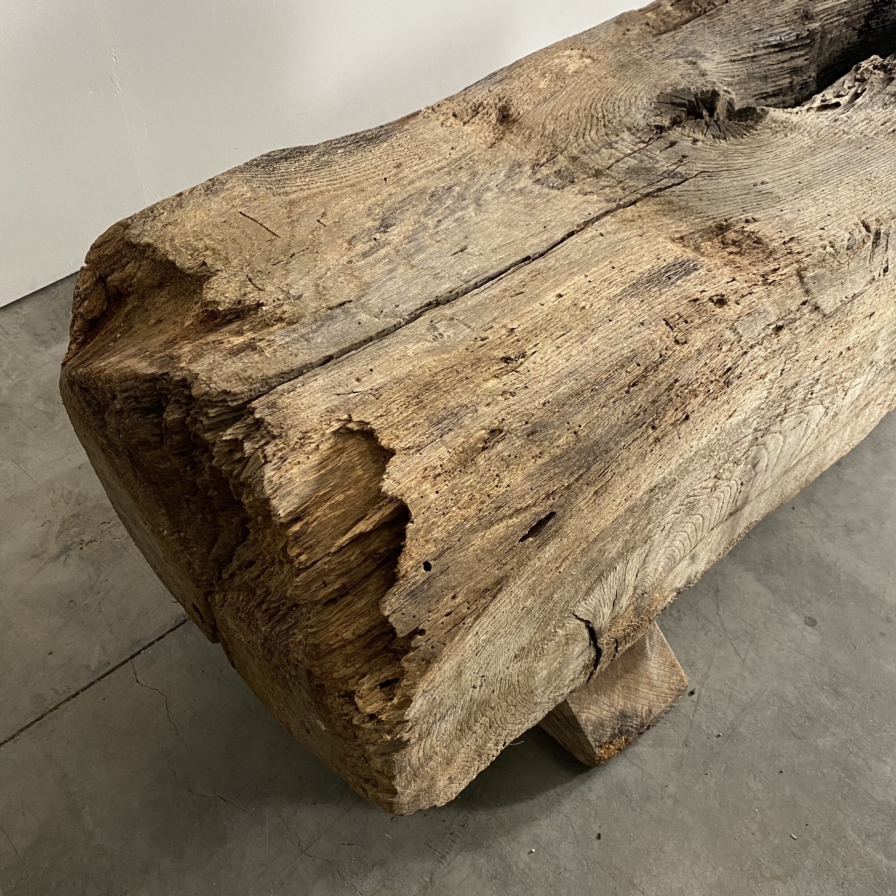 objet-vagabond-primitive-bench0001