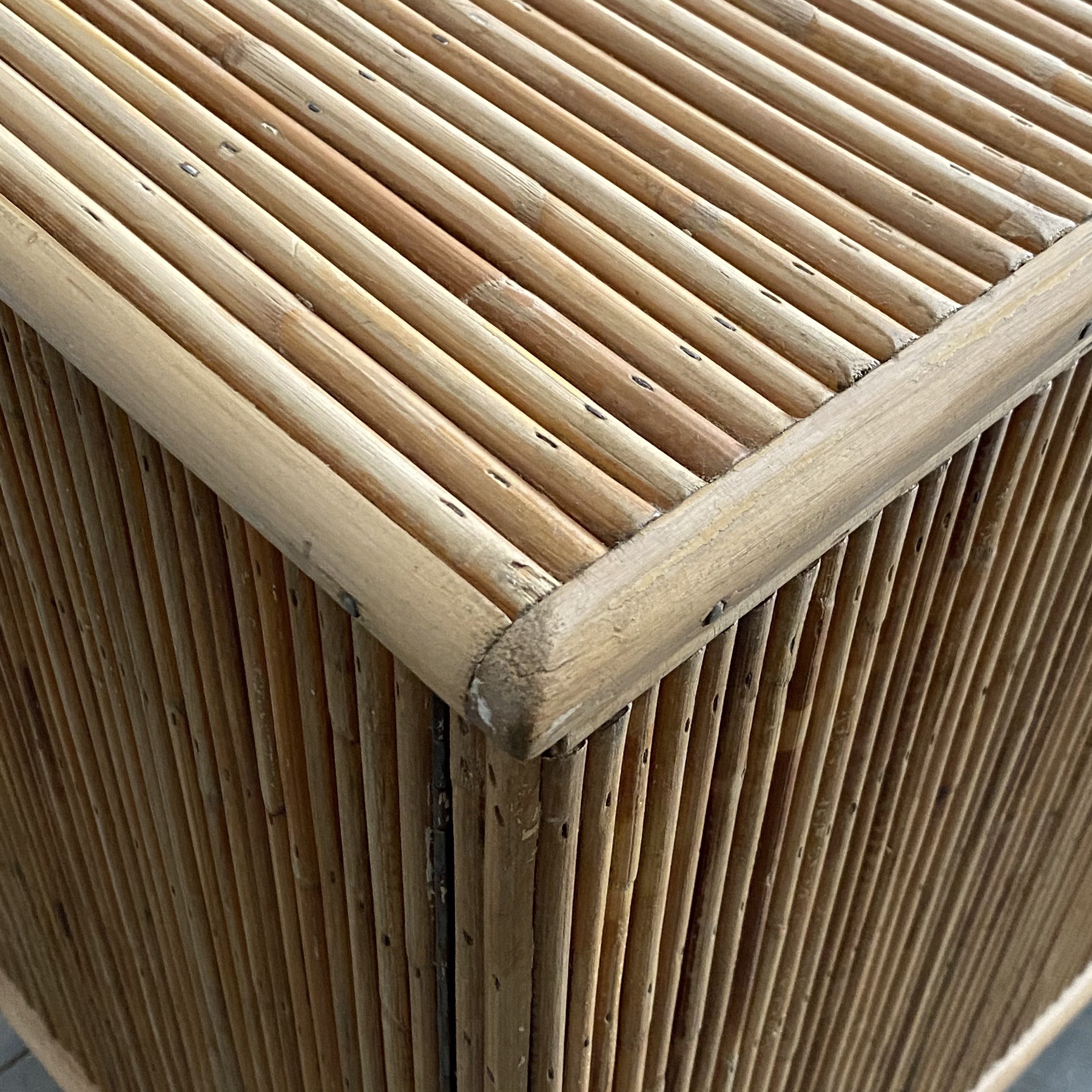 objet-vagabond-rattan-sideboard0006