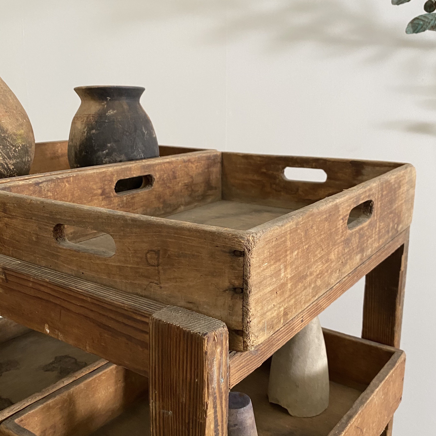 objet-vagabond-wooden-cart0004