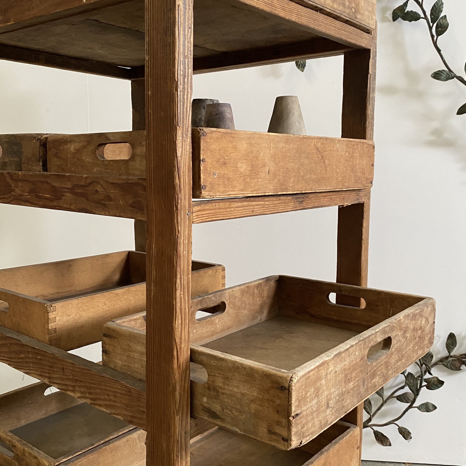 objet-vagabond-wooden-cart0005