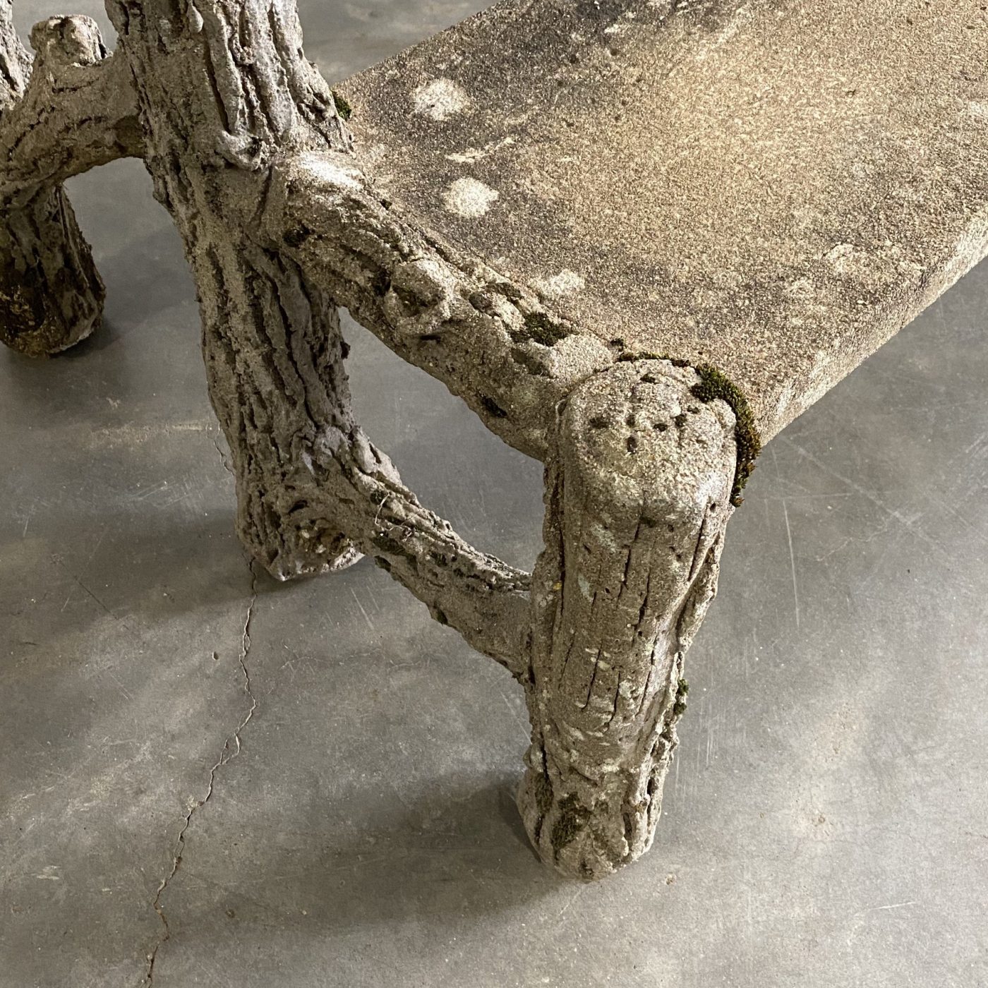 objet-vagabond-concrete-shelf0001