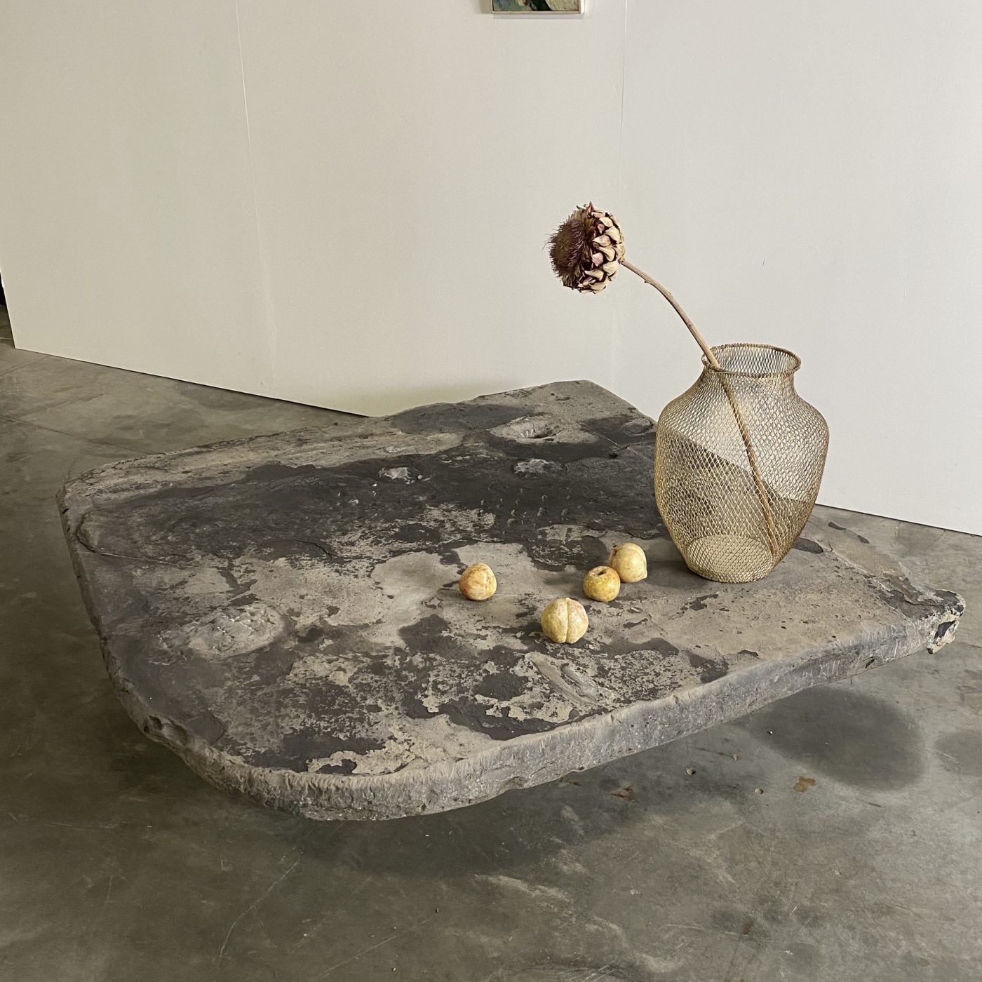 objet-vagabond-largestone-table0004