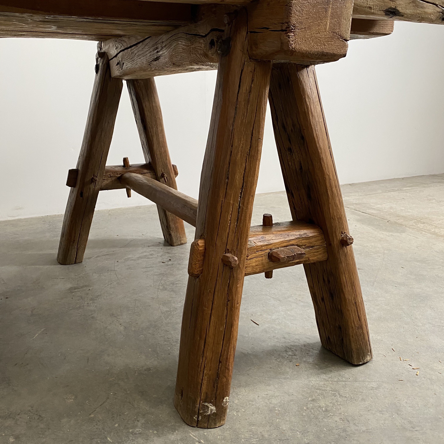 objet-vagabond-trestle-table0016