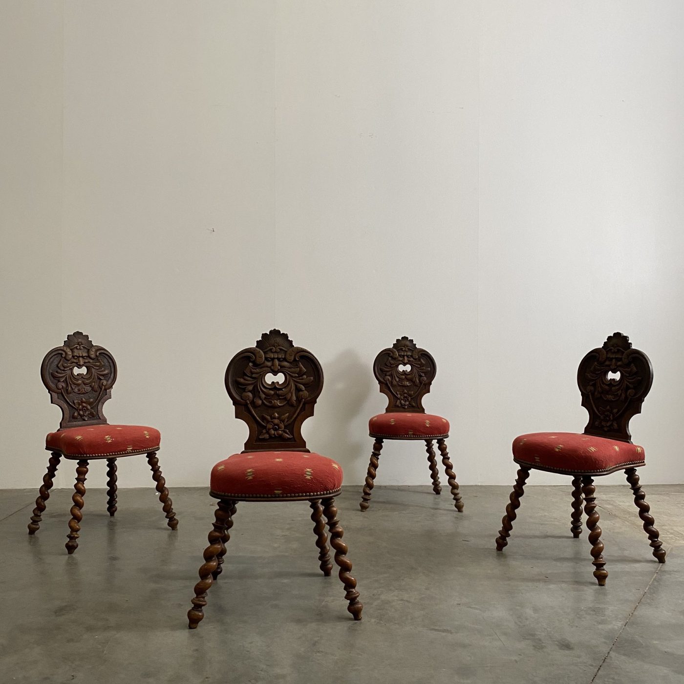 objet-vagabond-twist-chairs0004