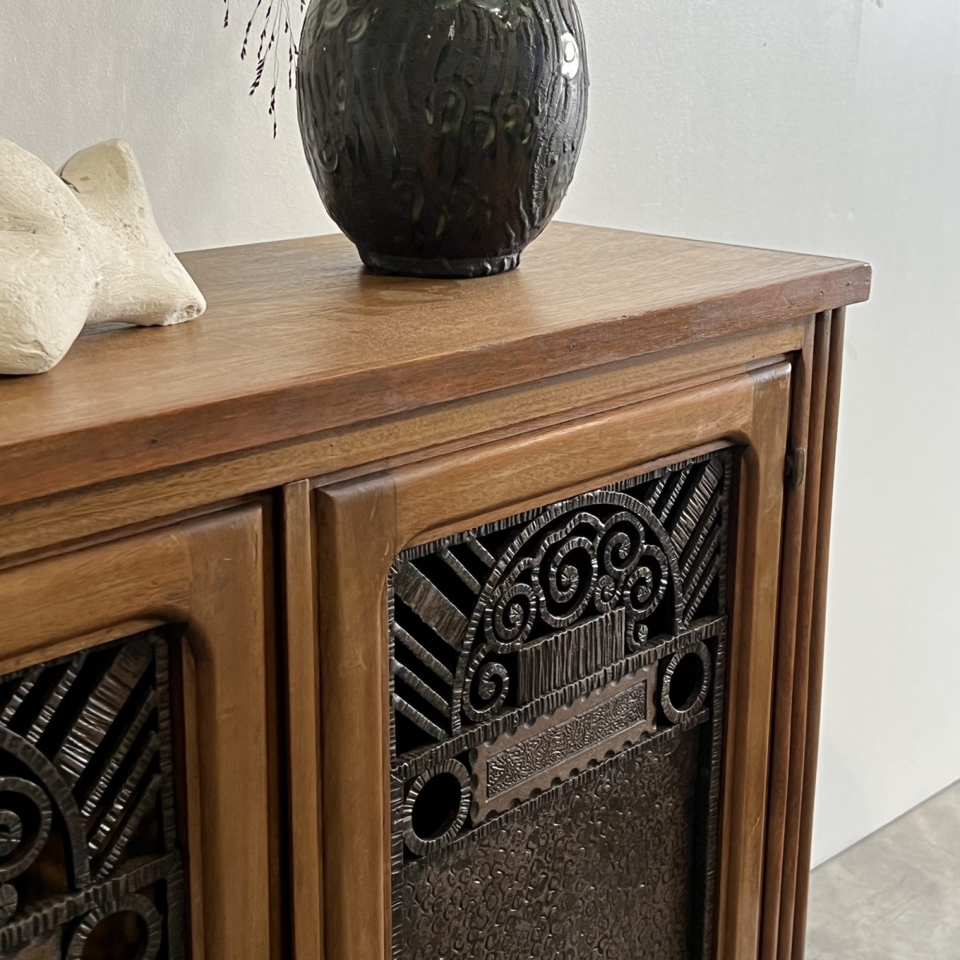 objet-vagabond-artdeco-cabinet0006