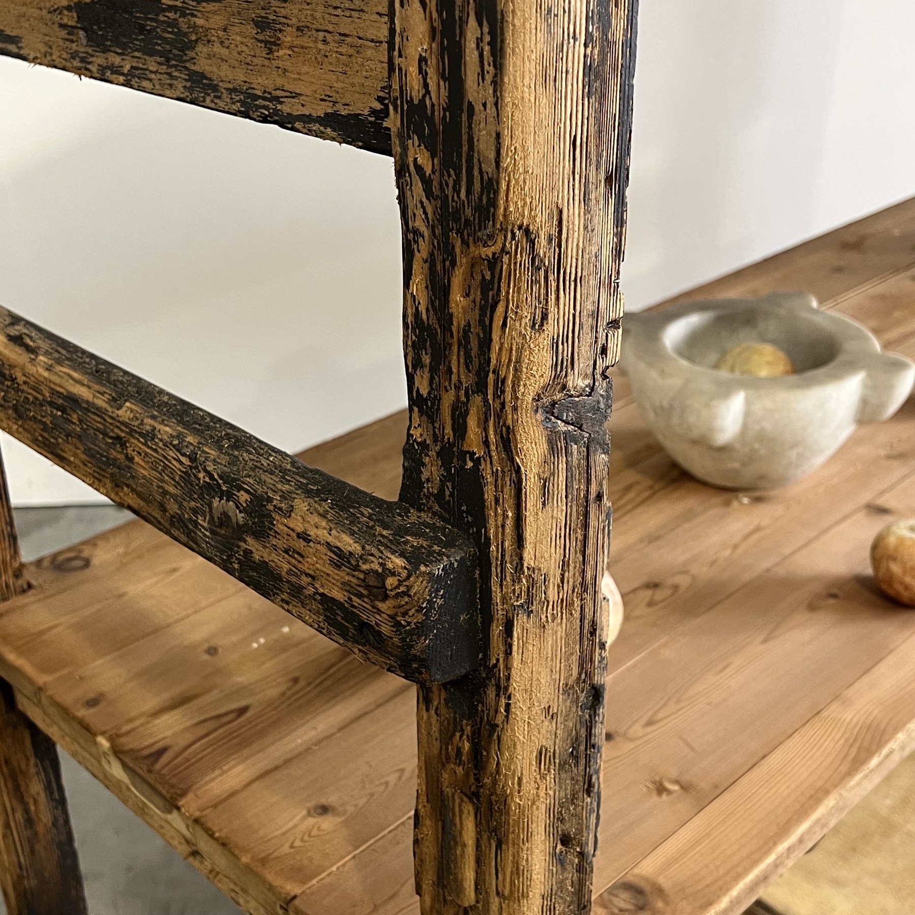 objet-vagabond-bakery-shelf0000