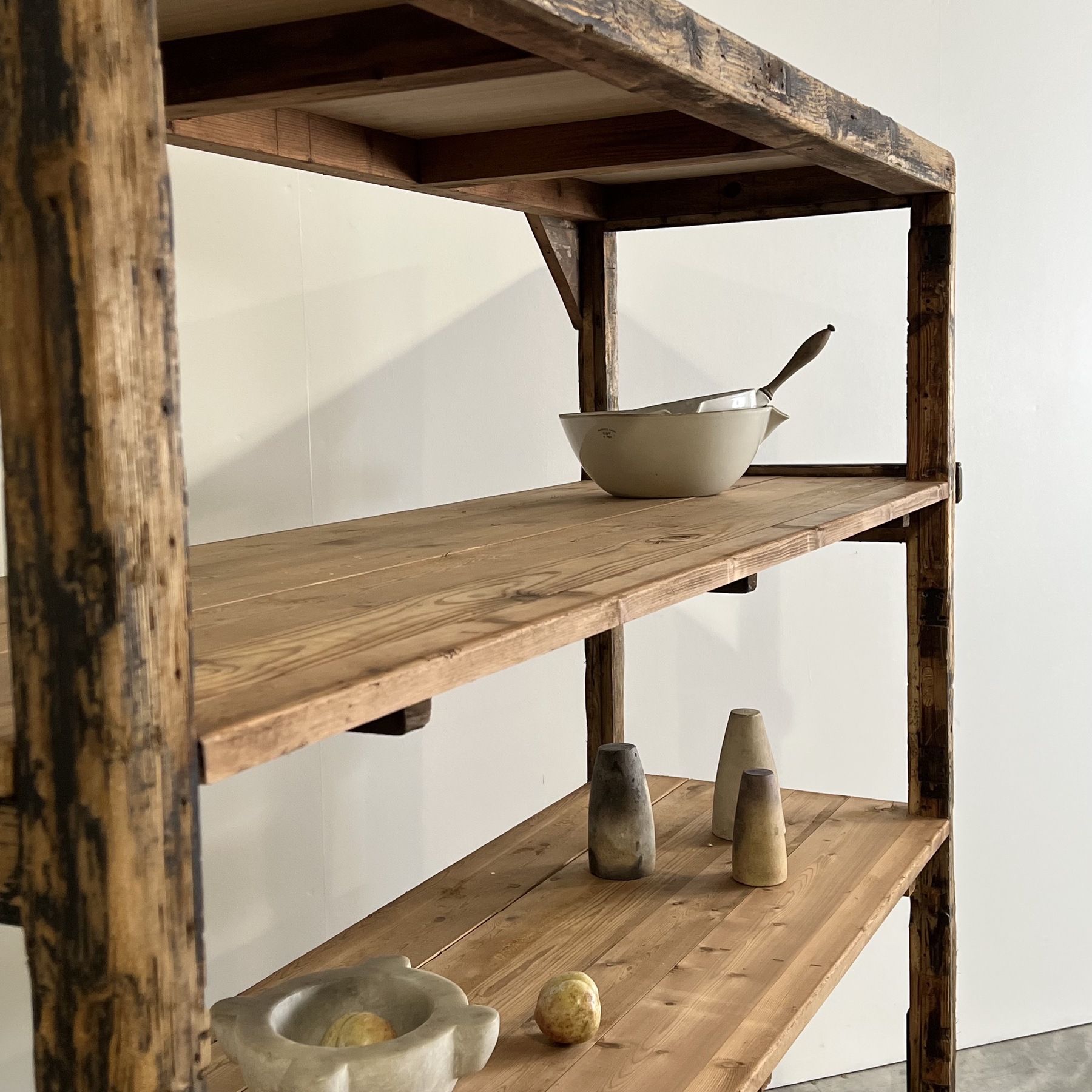 objet-vagabond-bakery-shelf0006