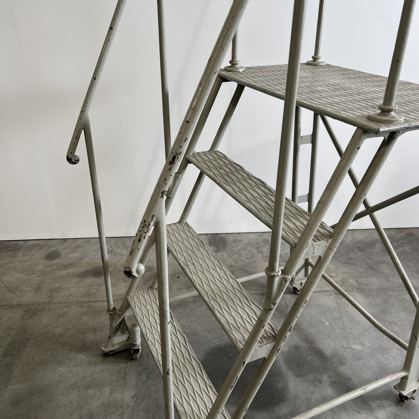 objet-vagabond-bank-stepladder0007