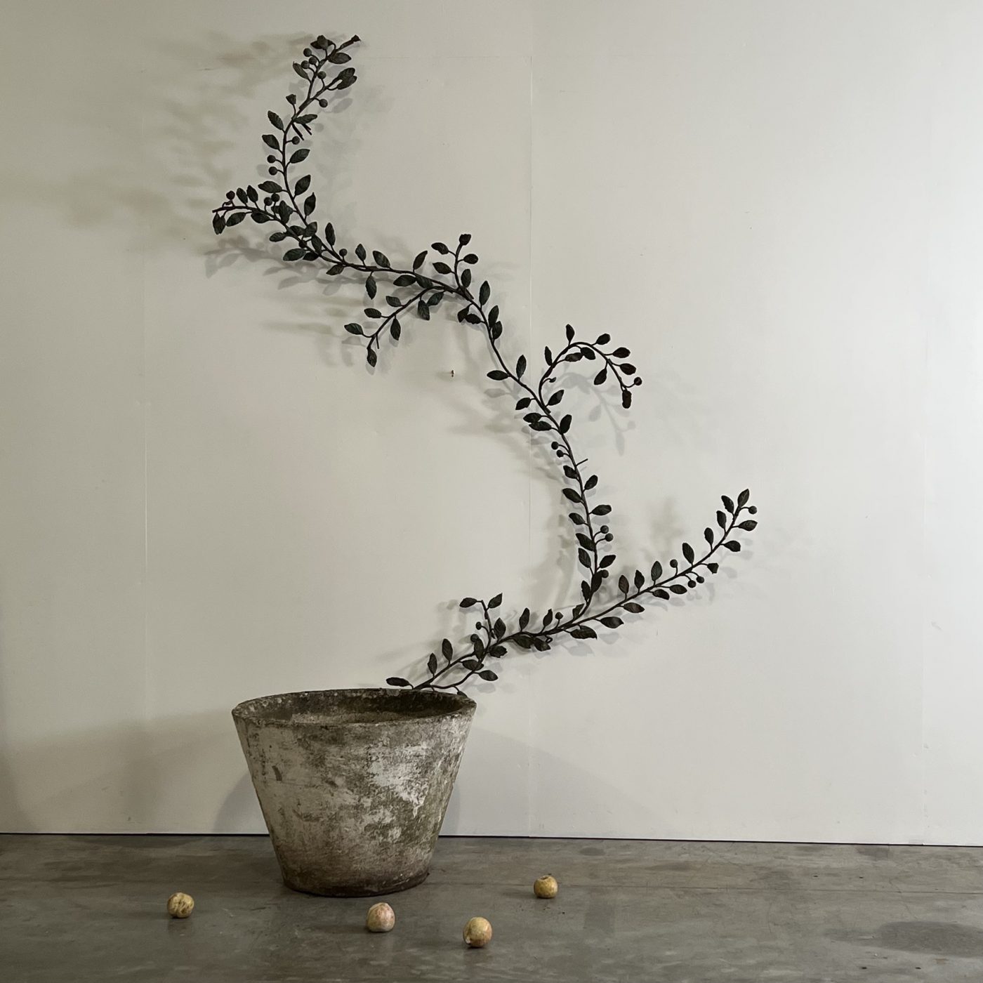 objet-vagabond-concrete-planter0004