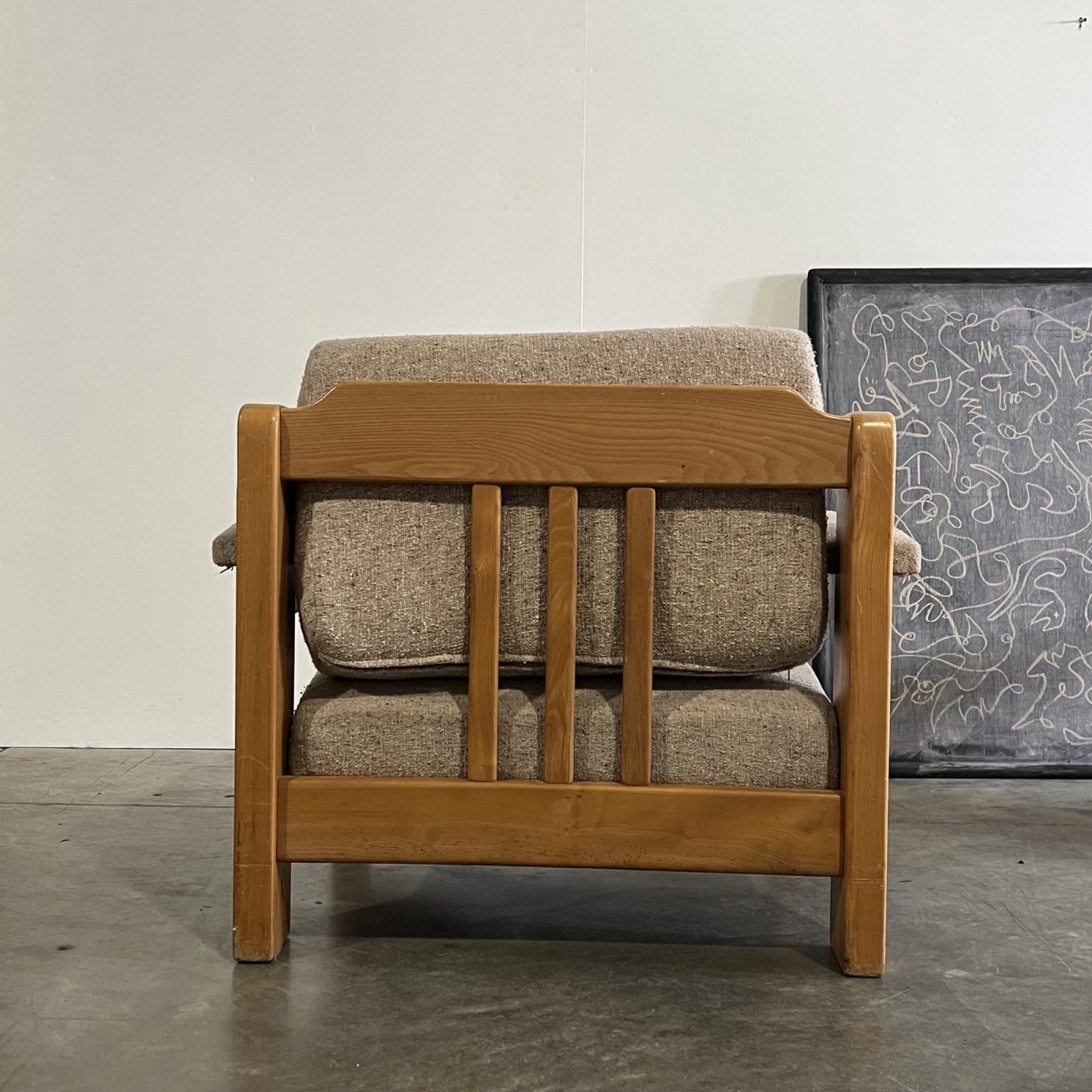 objet-vagabond-elm-armchair0002