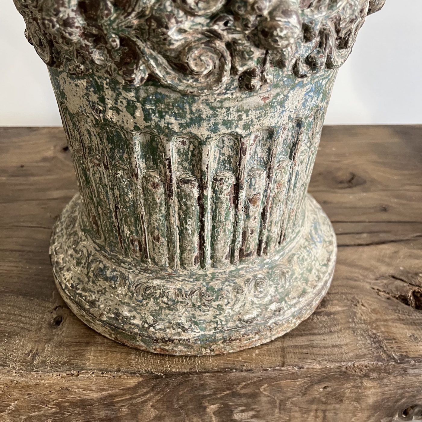 objet-vagabond-garden-urns0005