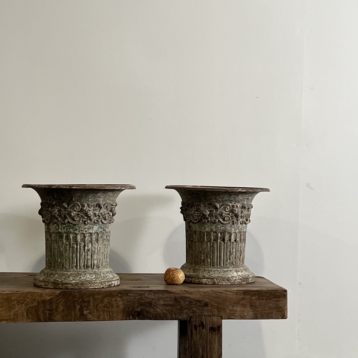 objet-vagabond-garden-urns0008