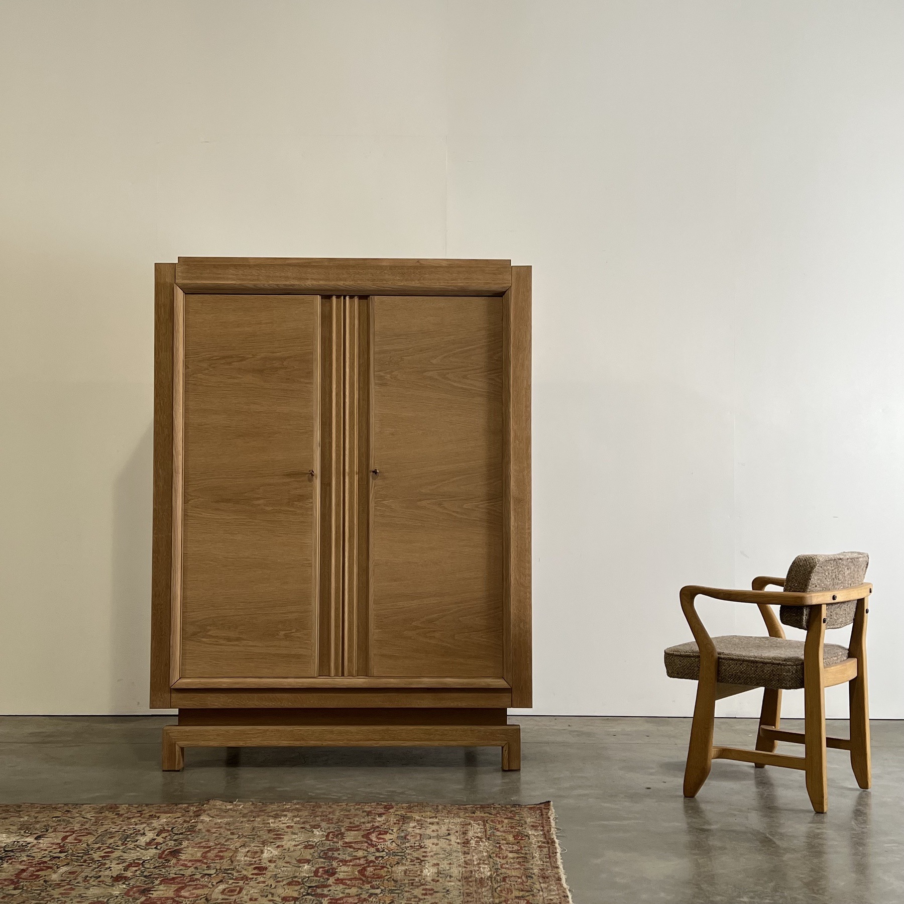 objet-vagabond-oak-cupboard0004