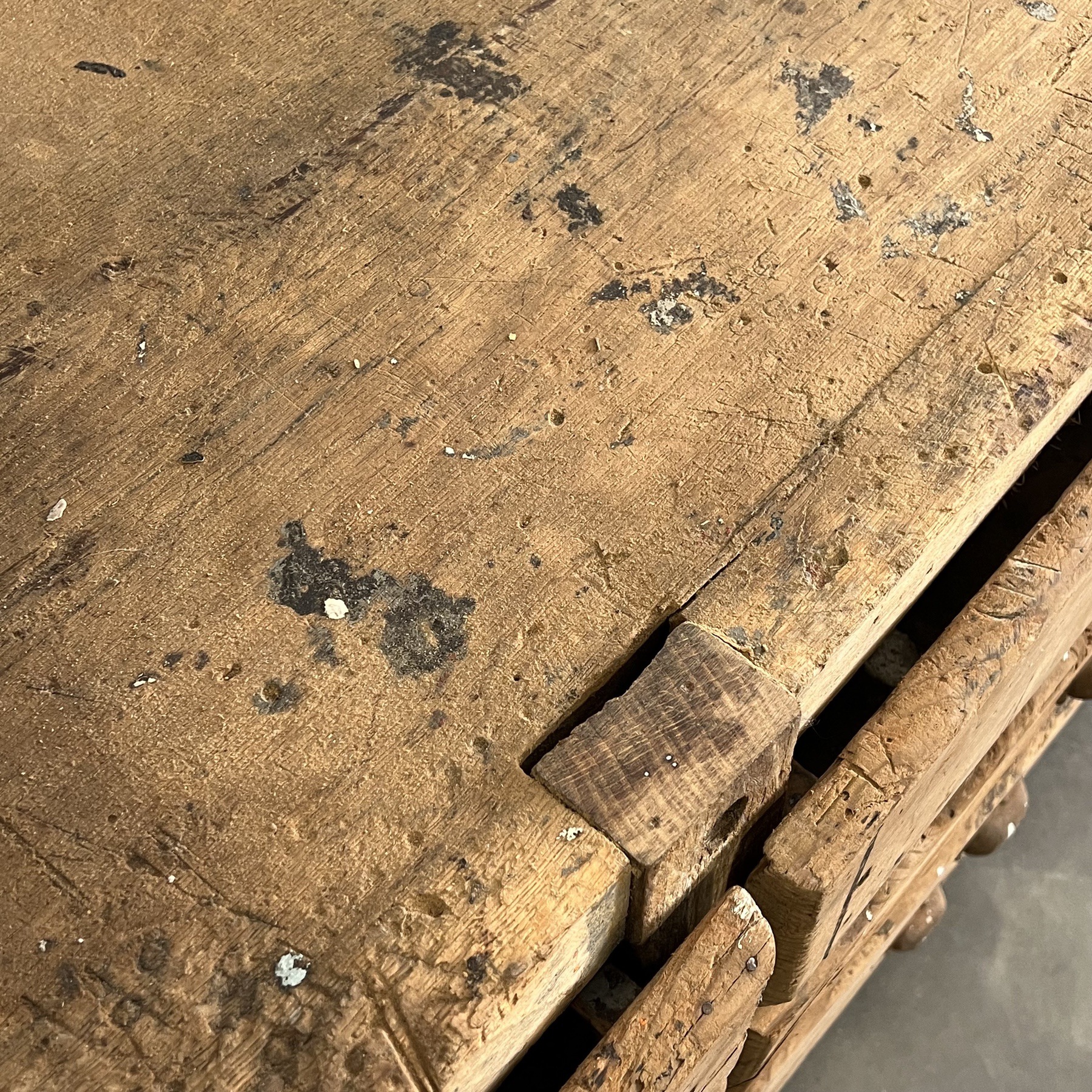 objet-vagabond-primitive-chest0009