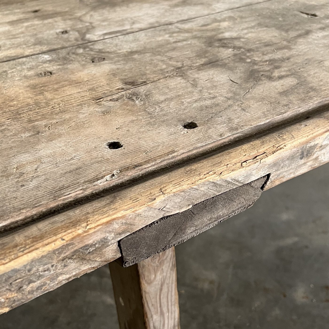 objet-vagabond-primitive-coffeetable0009