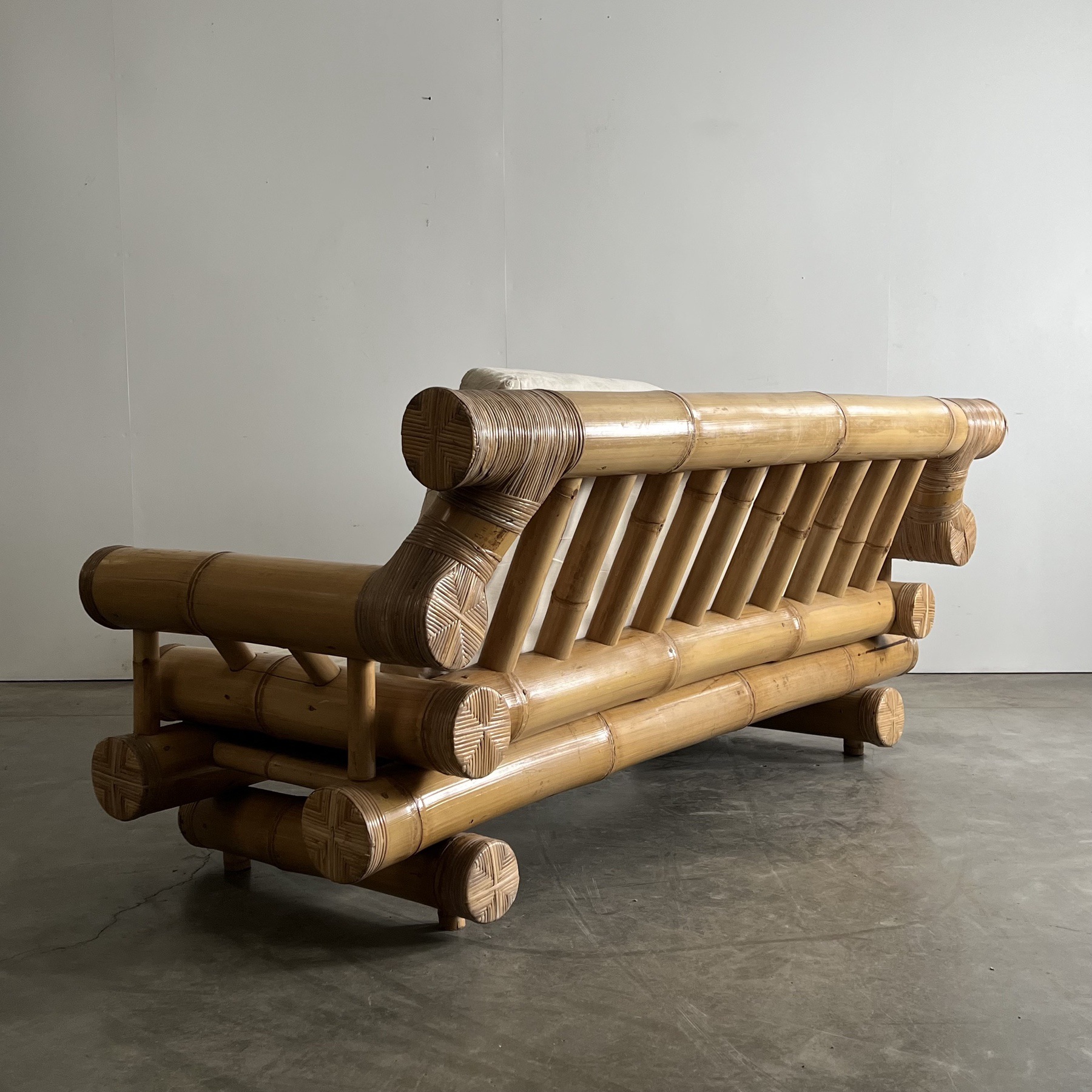 objet-vagabond-bamboo-sofa0008