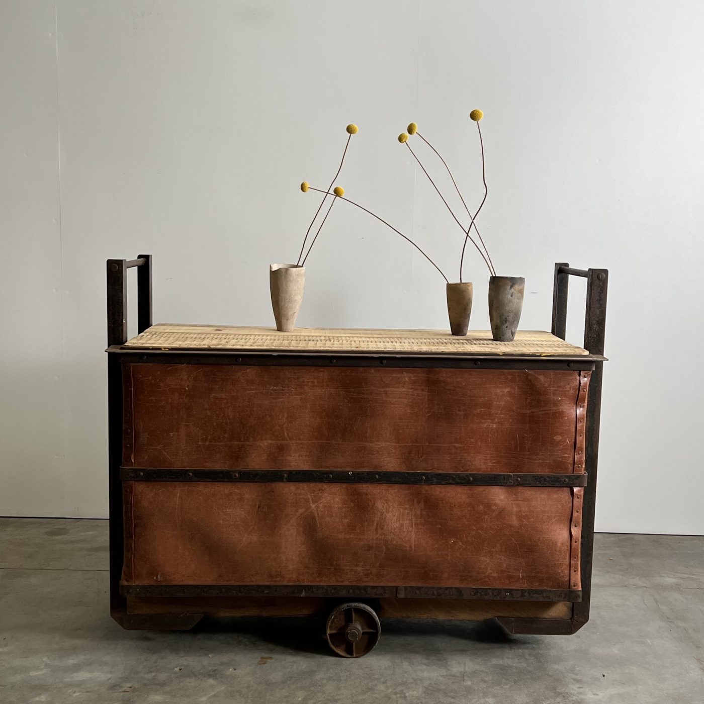 objet-vagabond-industrial-trolley0002