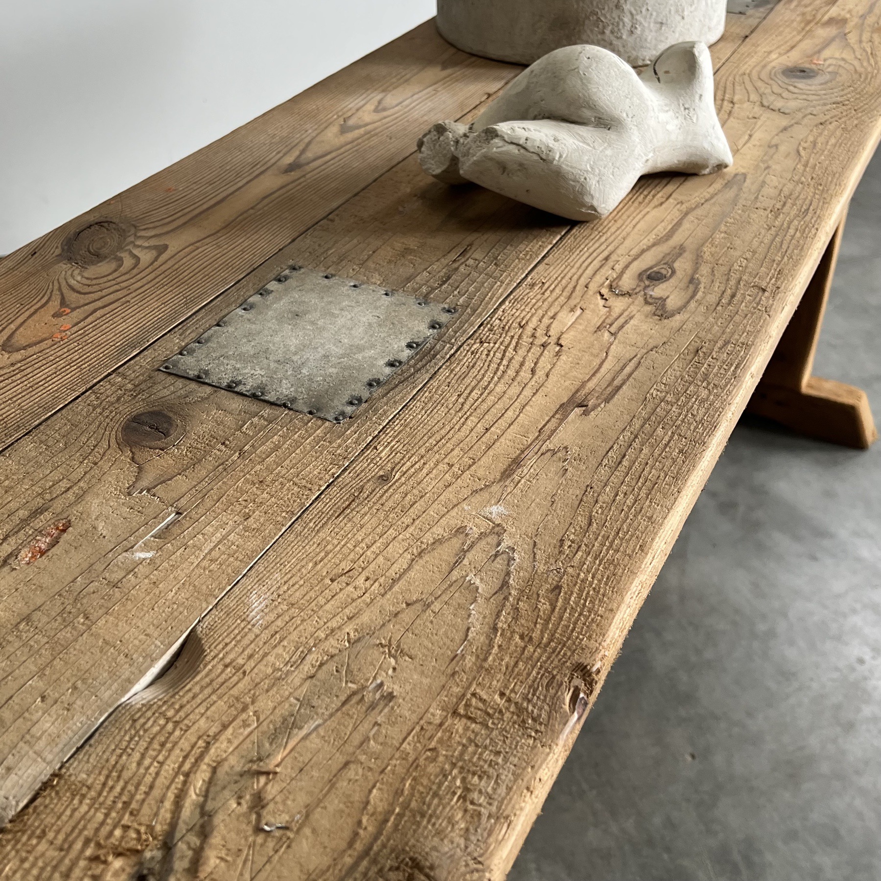 objet-vagabond-large-primitive-console0001