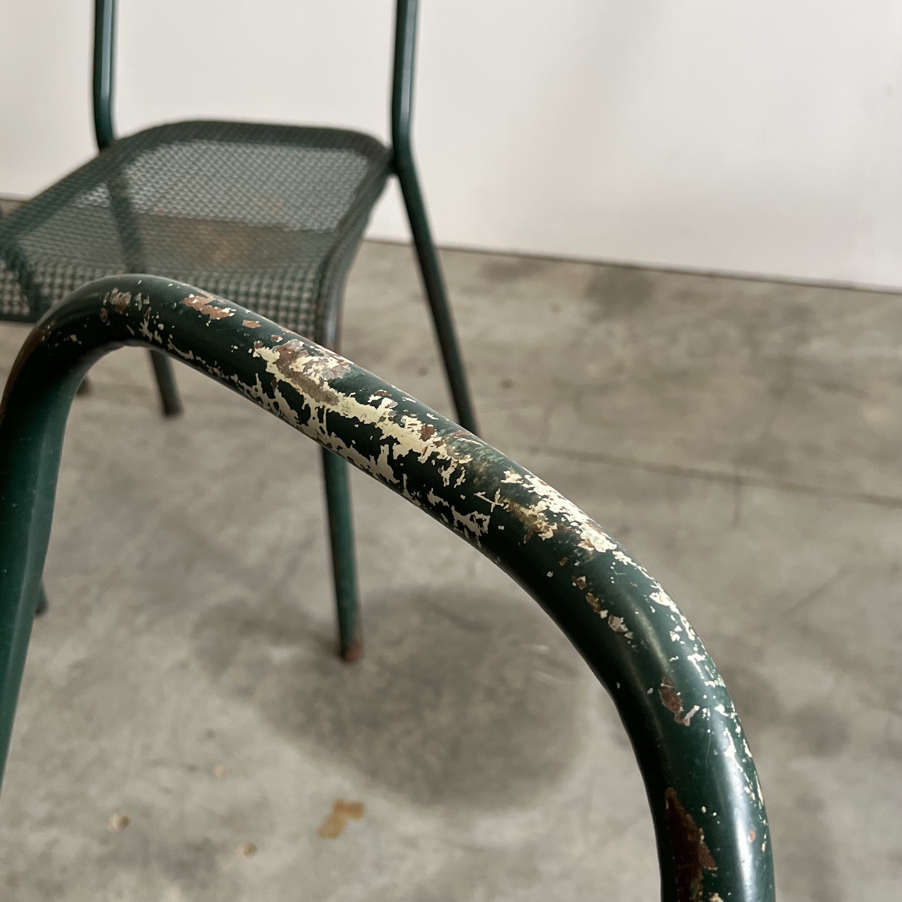 objet-vagabond-metal-chairs0003