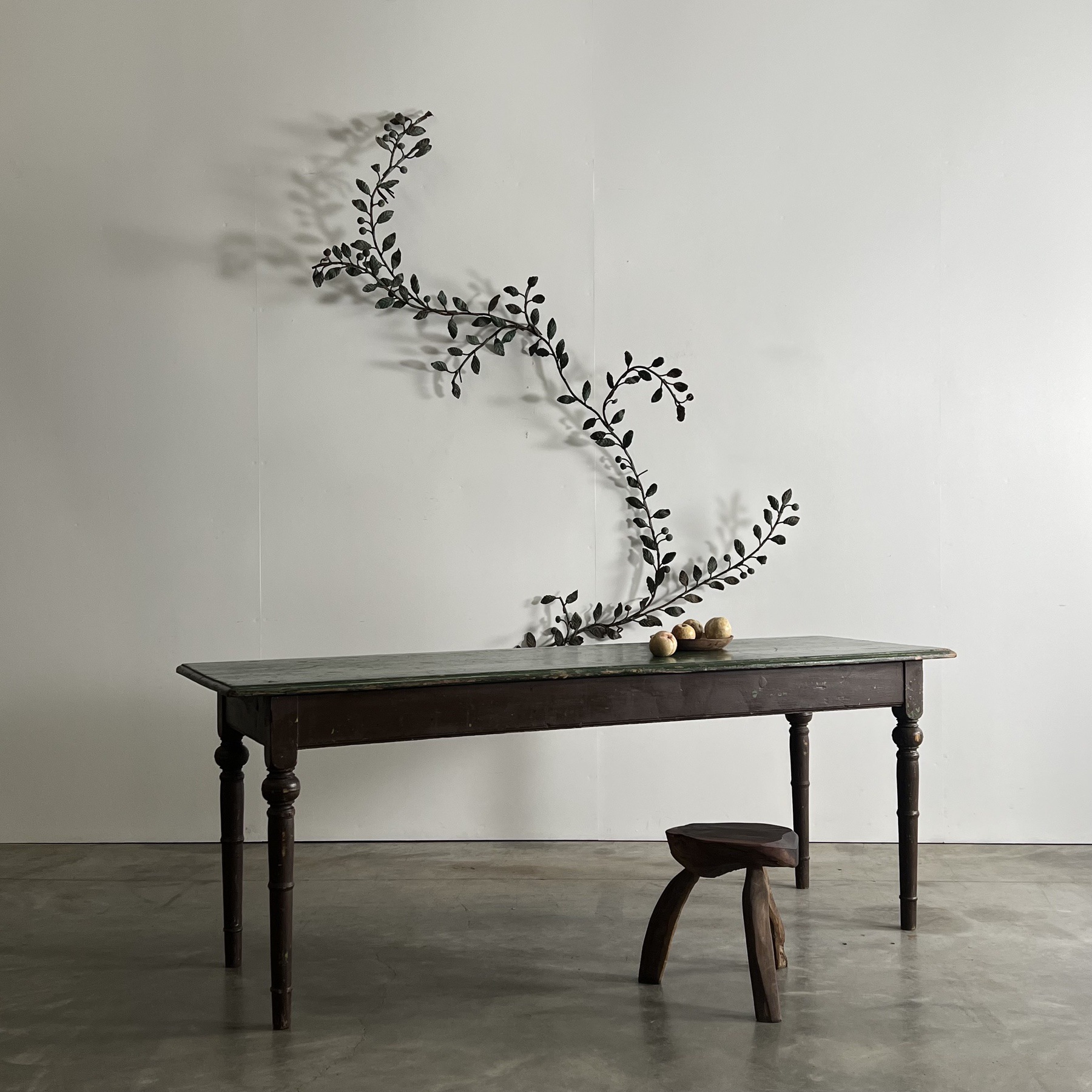 objet-vagabond-painted-table0006