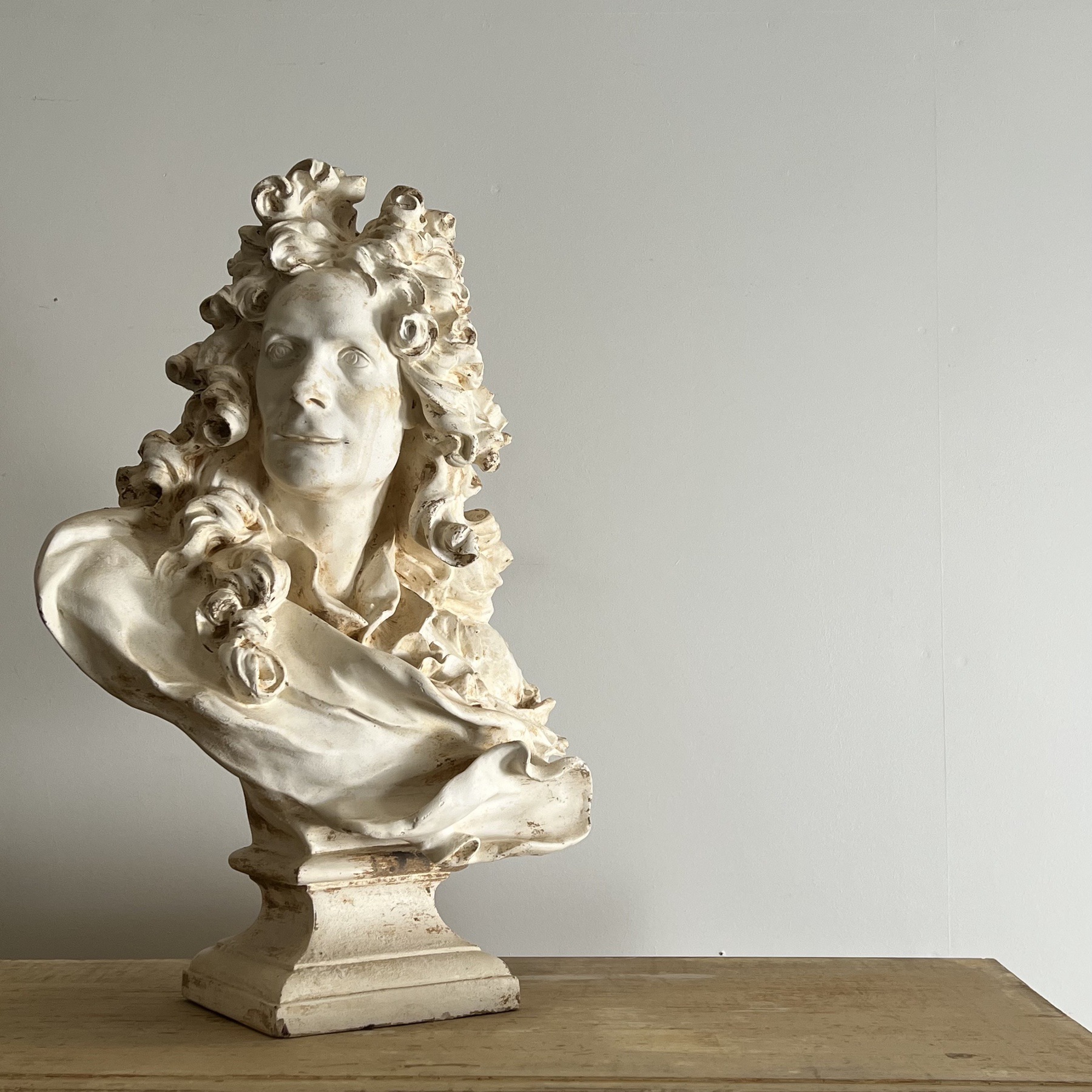objet-vagabond-plaster-bust0000