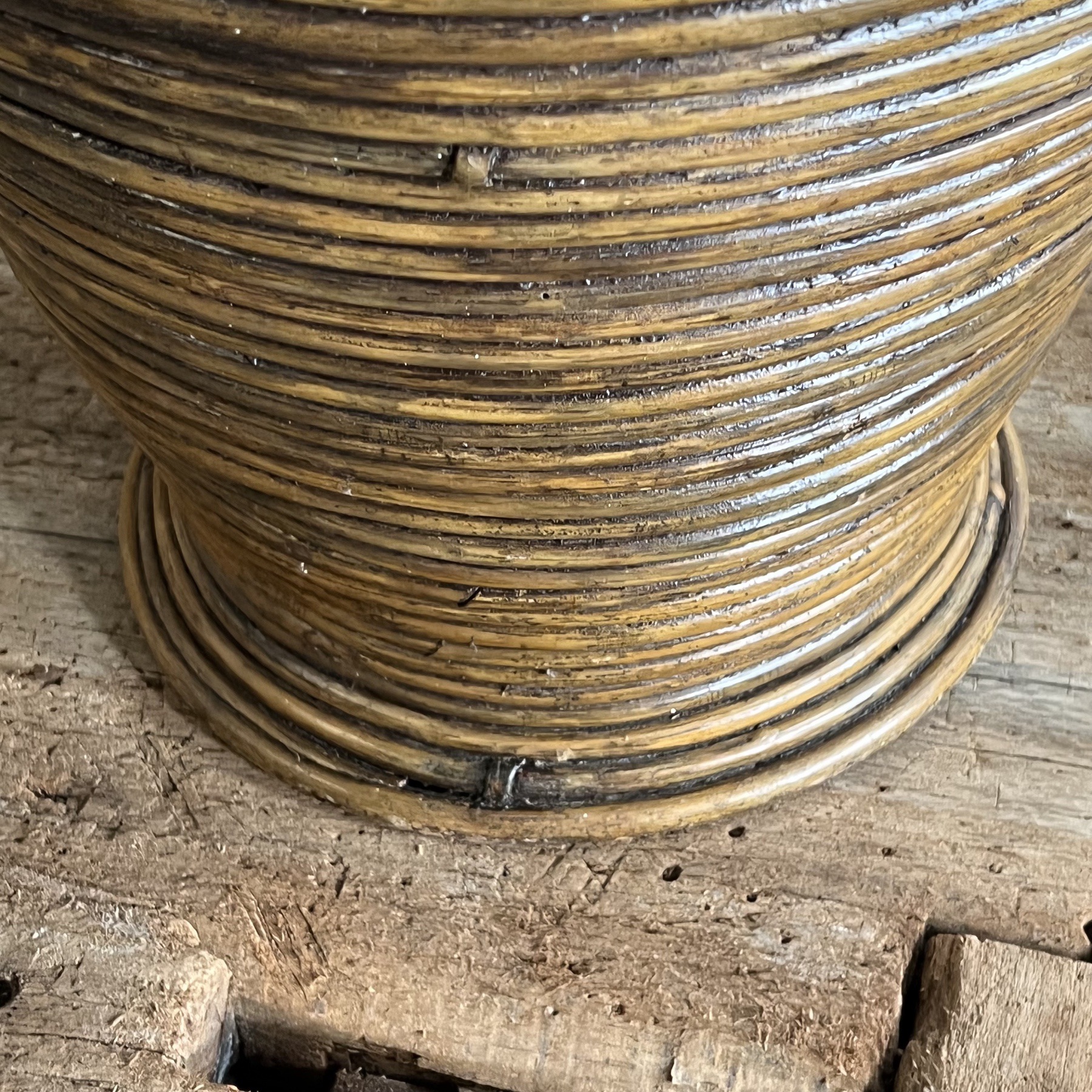 objet-vagabond-rattan-vase0000