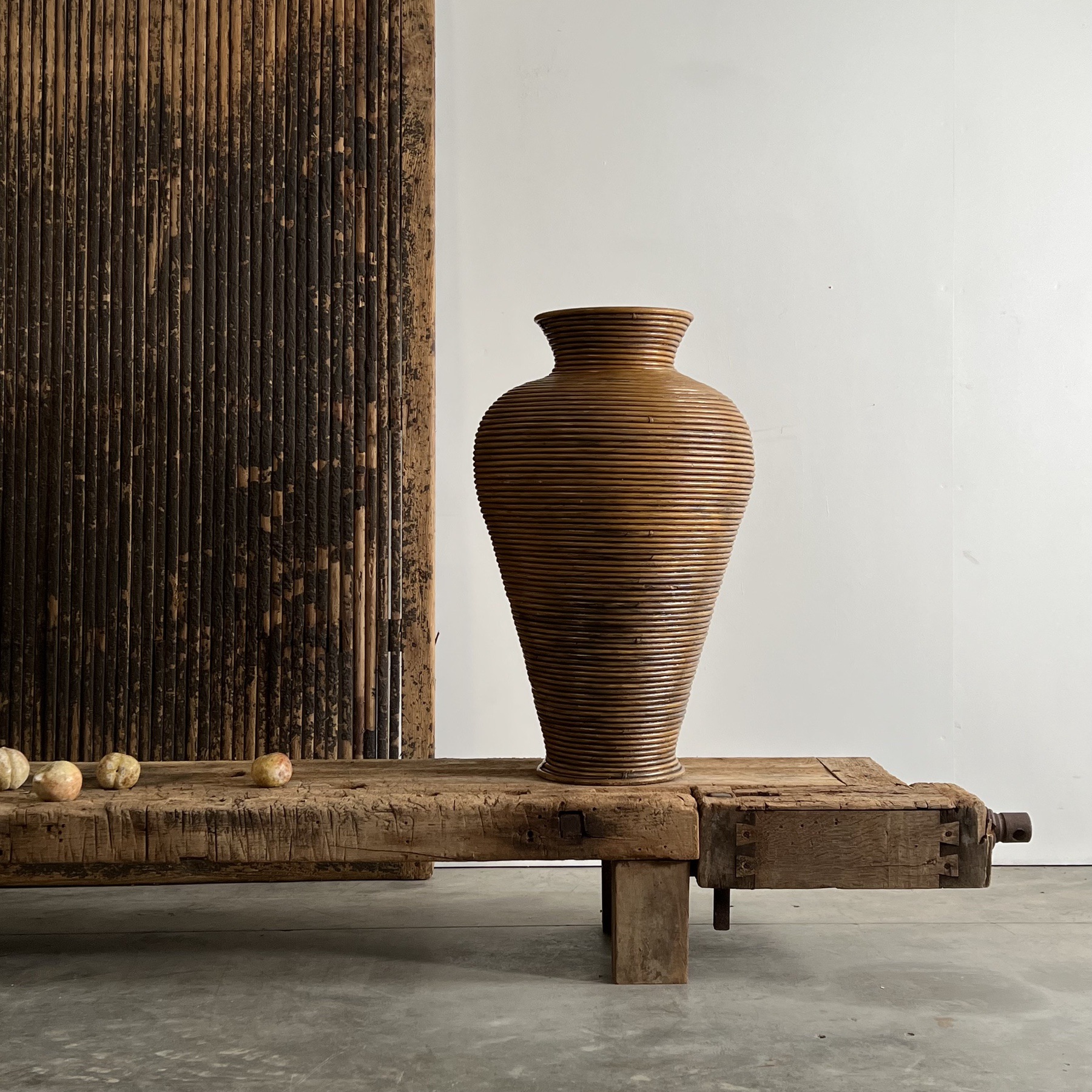 objet-vagabond-rattan-vase0002