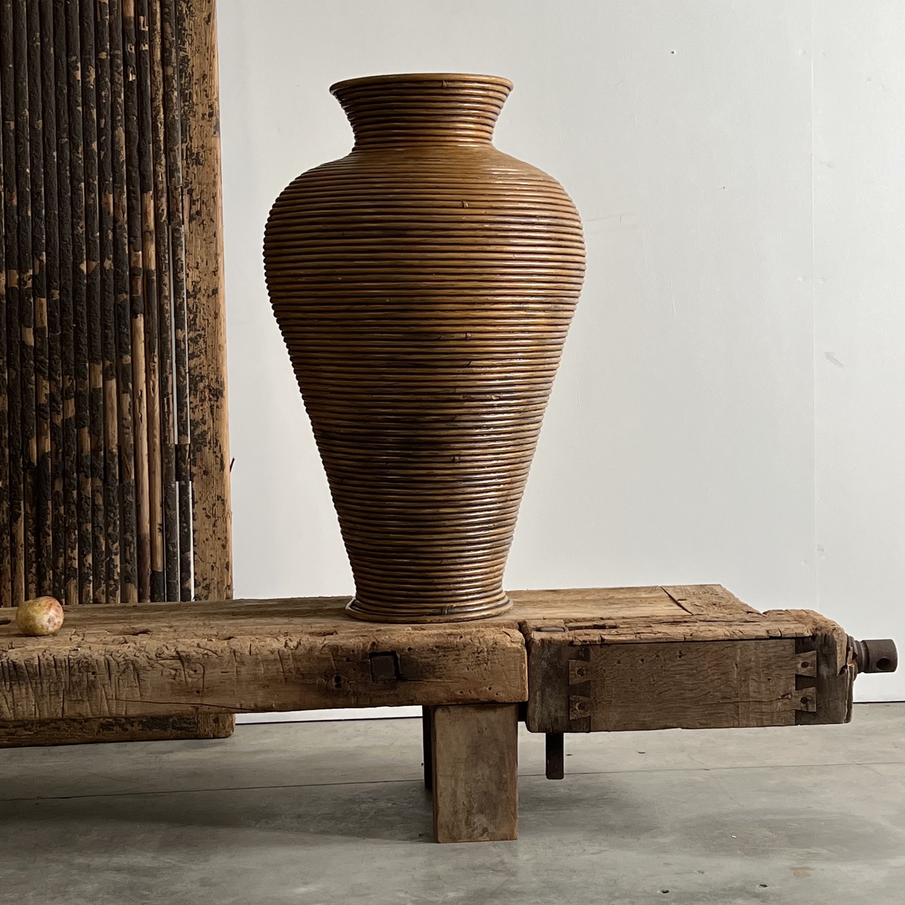 objet-vagabond-rattan-vase0003
