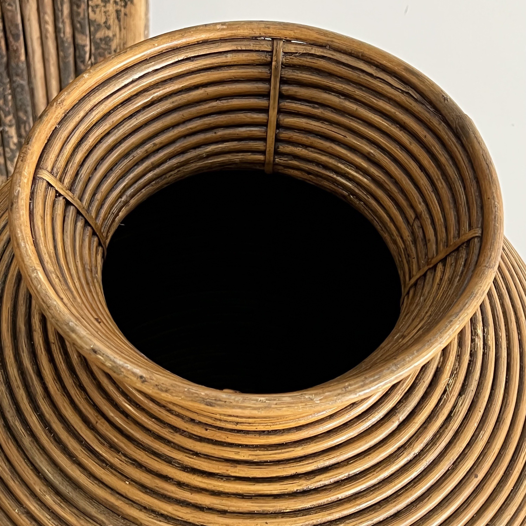 objet-vagabond-rattan-vase0005