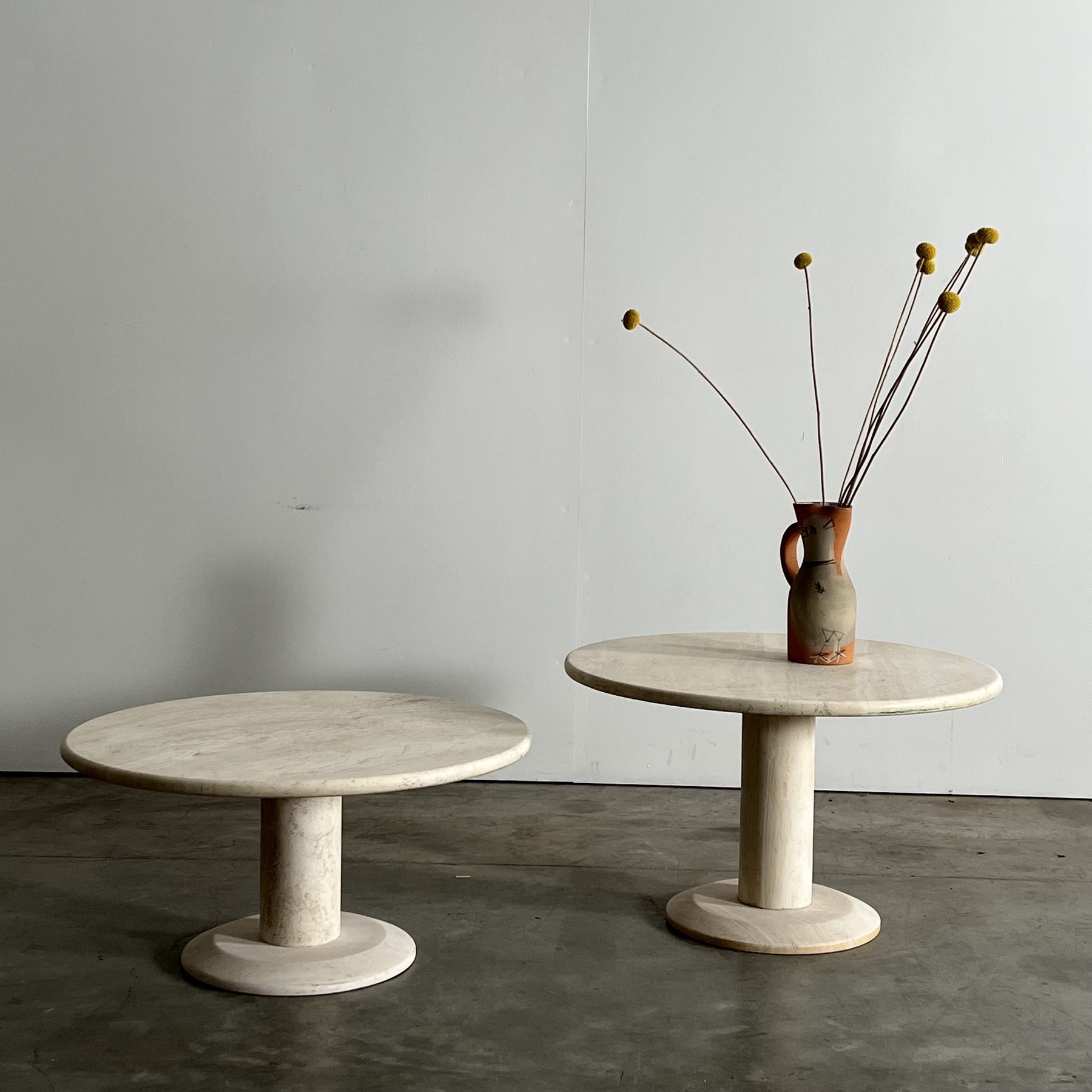 objet-vagabond-travertin-tables0007