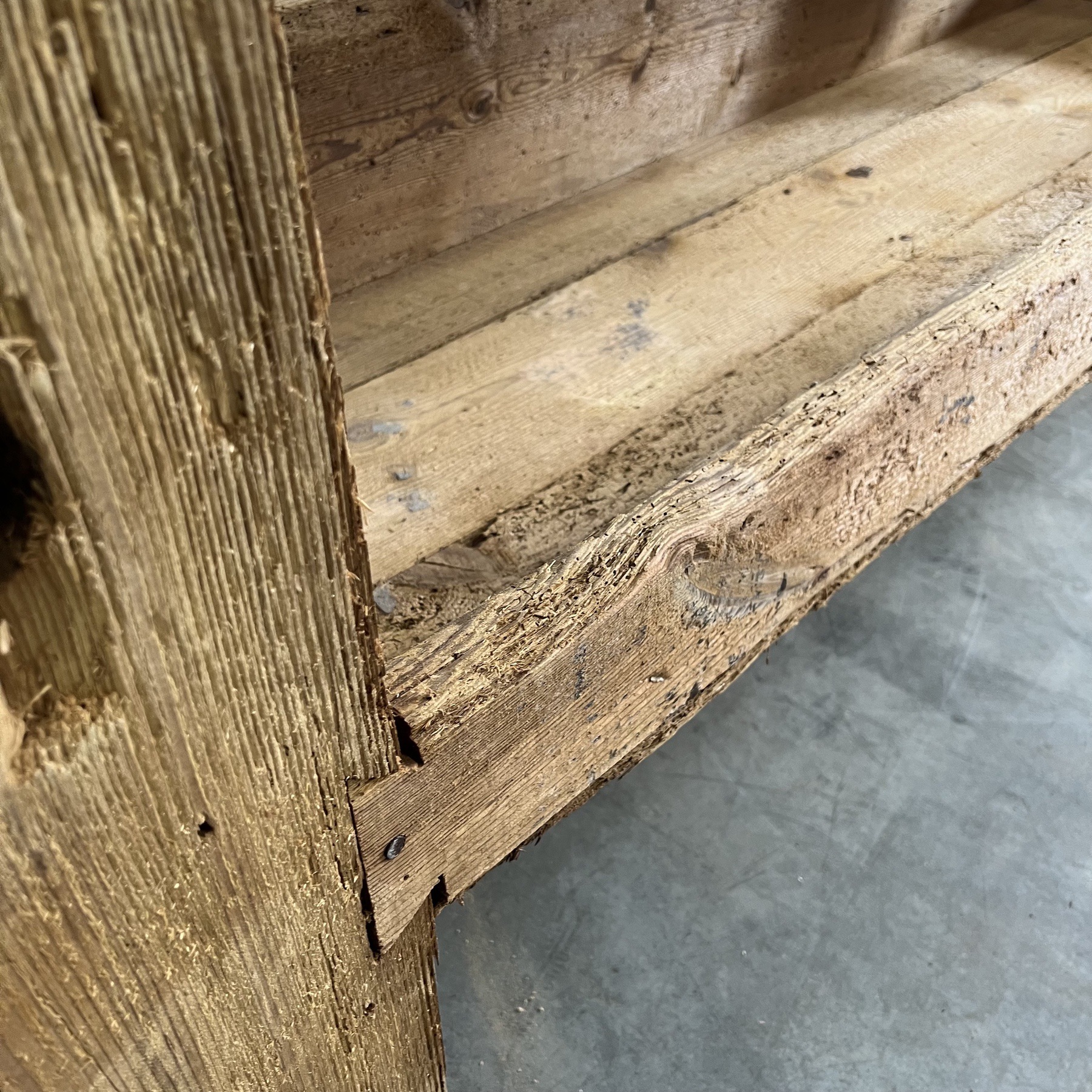 objet-vagabond-carpenter-console0010