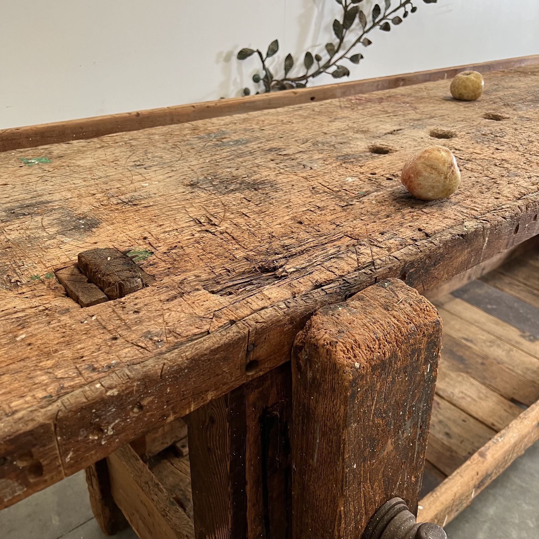 objet-vagabond-carpenter-workbench20002