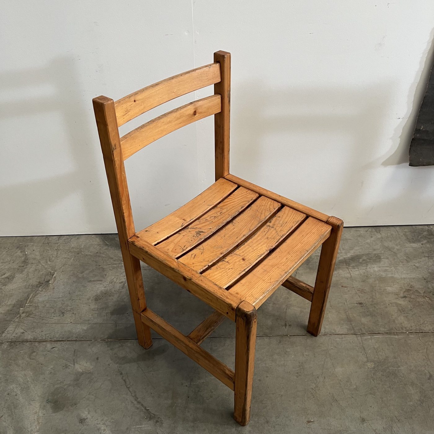 objet-vagabond-chairs0002