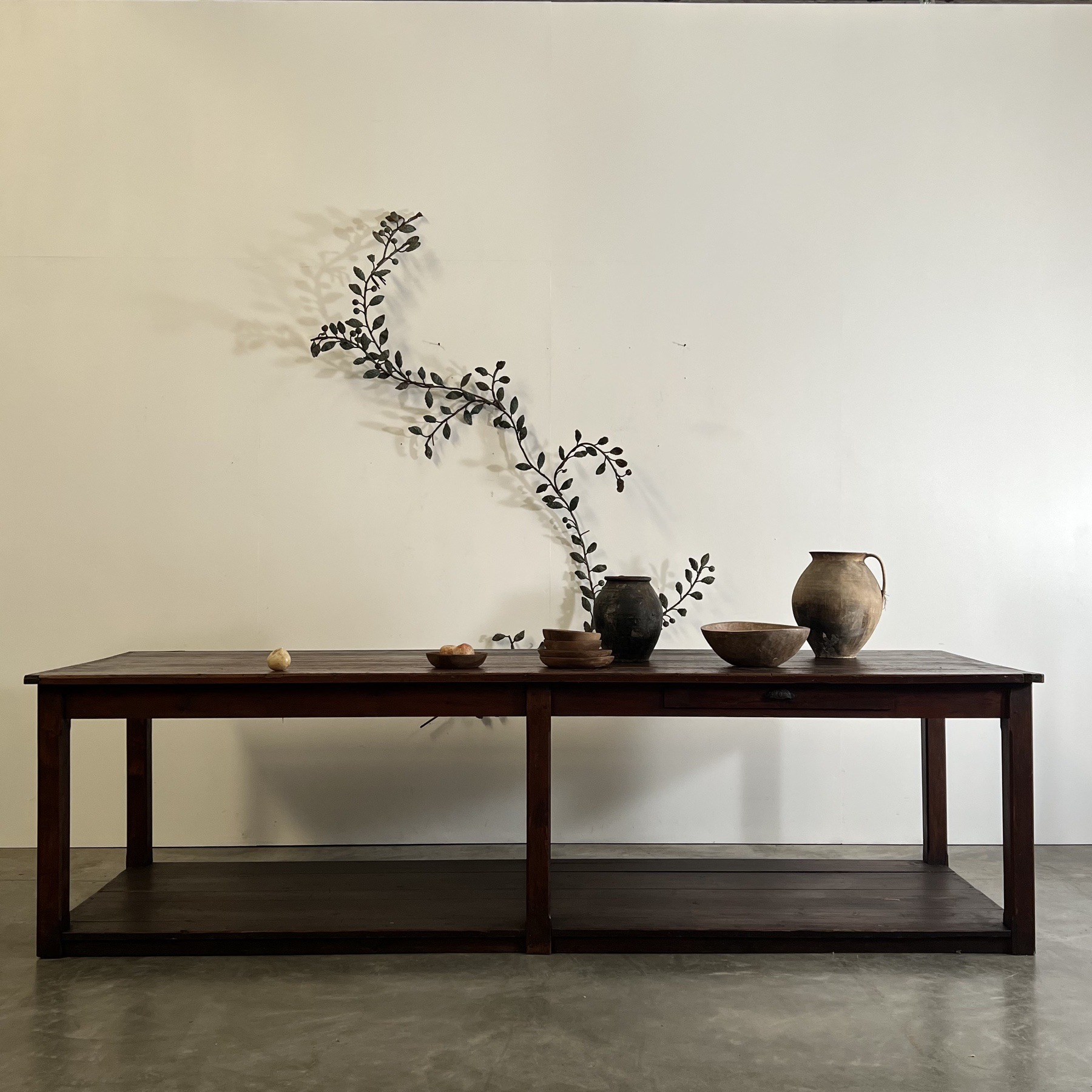 objet-vagabond-draper-table0001