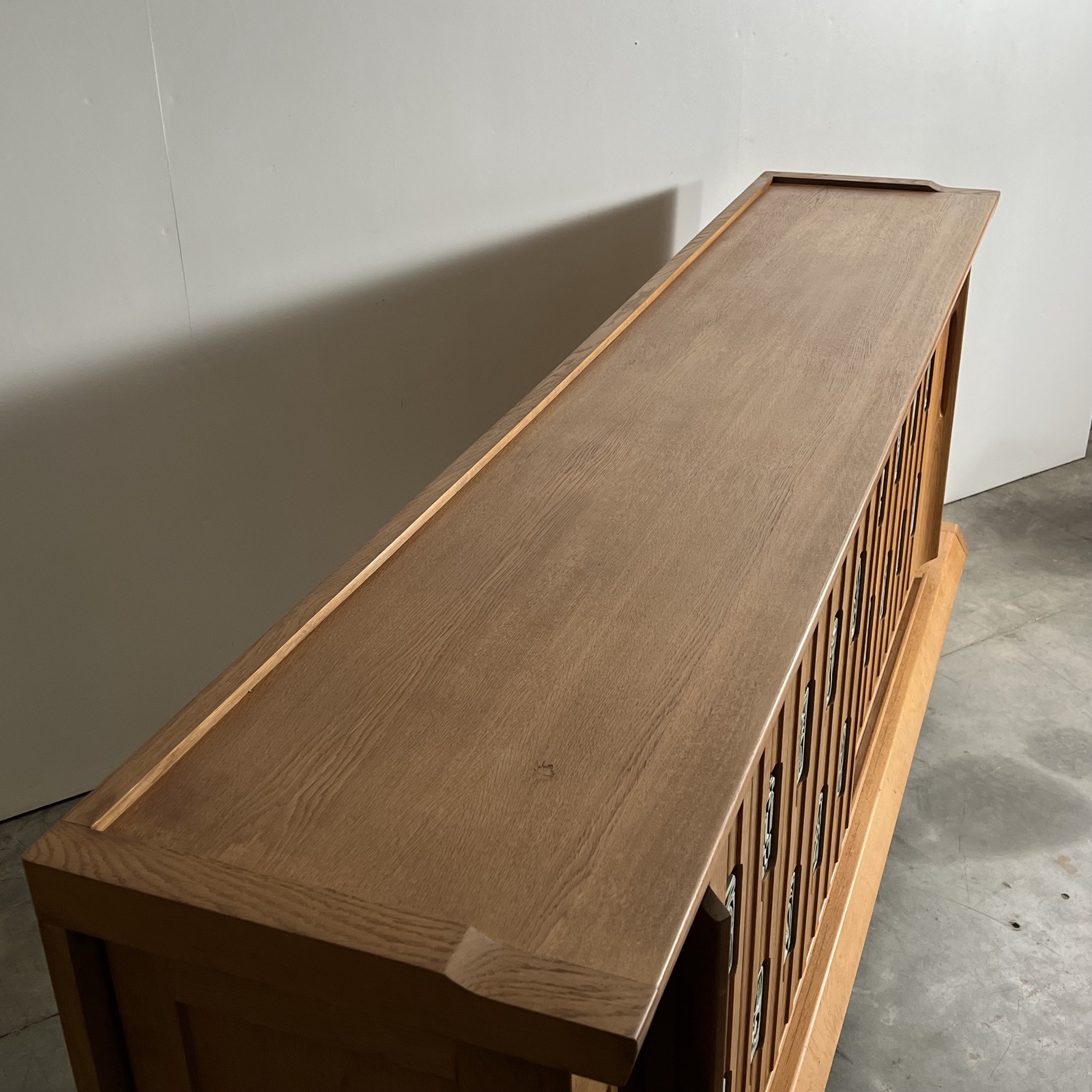 objet-vagabond-guillerme-sideboard0002