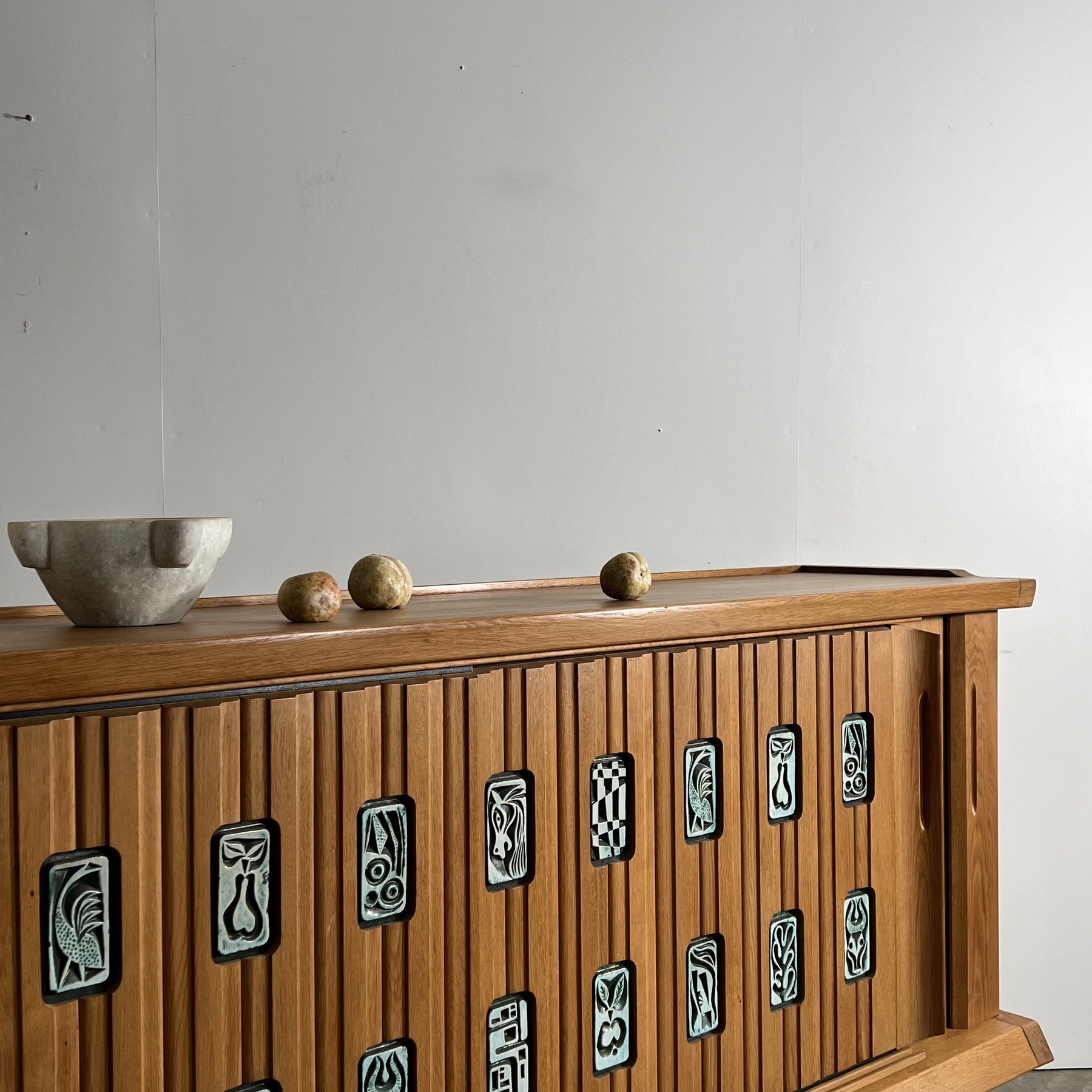 objet-vagabond-guillerme-sideboard0003