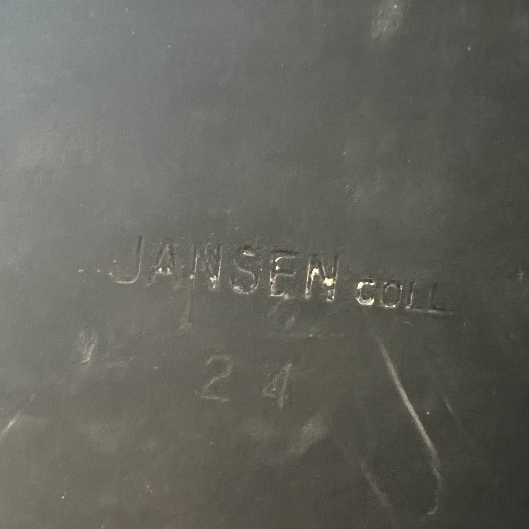 objet-vagabond-maisonjansen-table0005