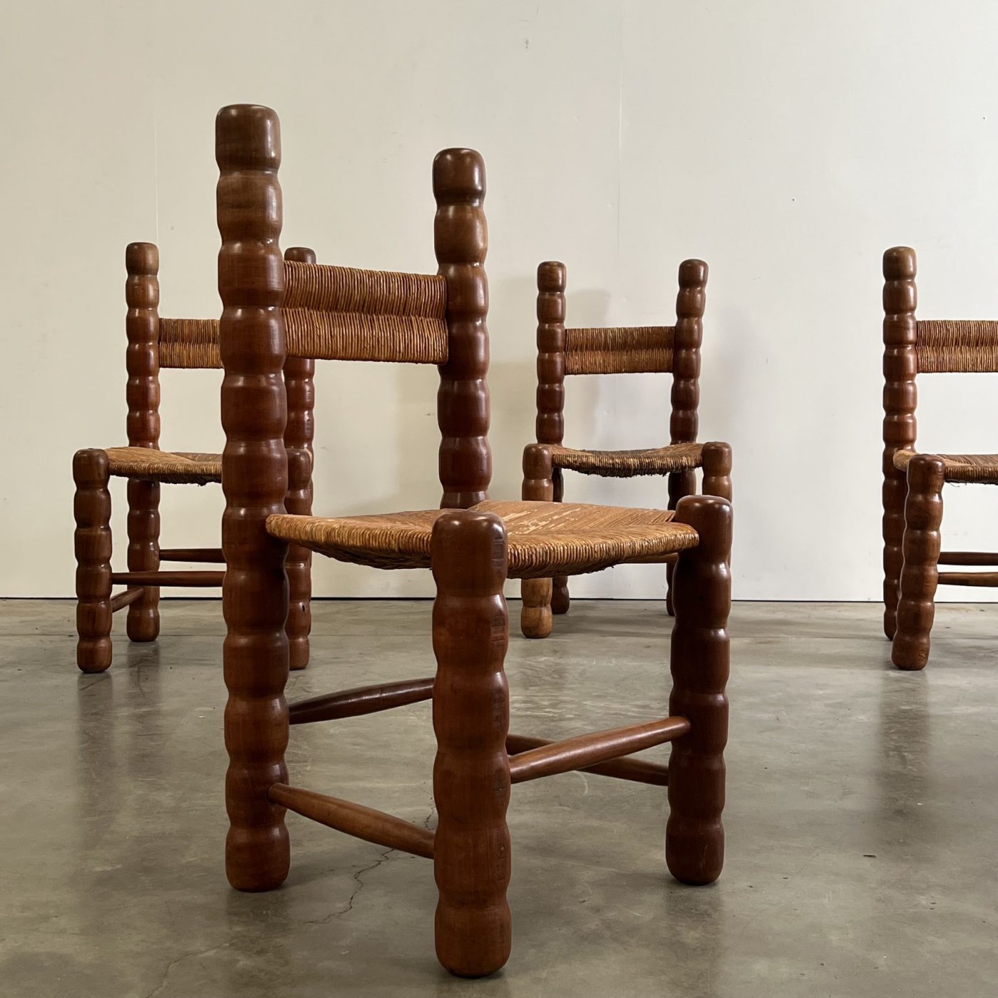 objet-vagabond-massive-chairs0002