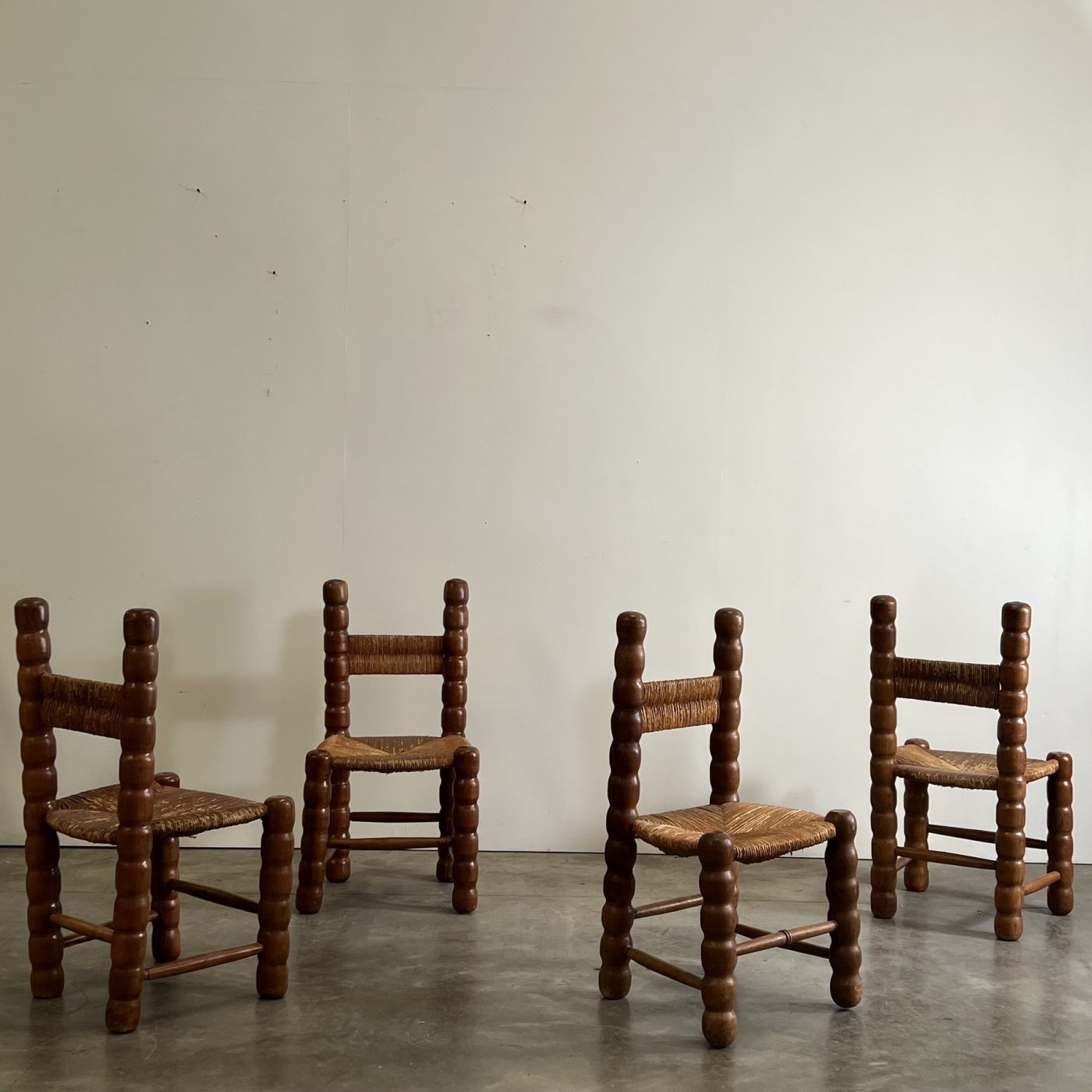 objet-vagabond-massive-chairs0012